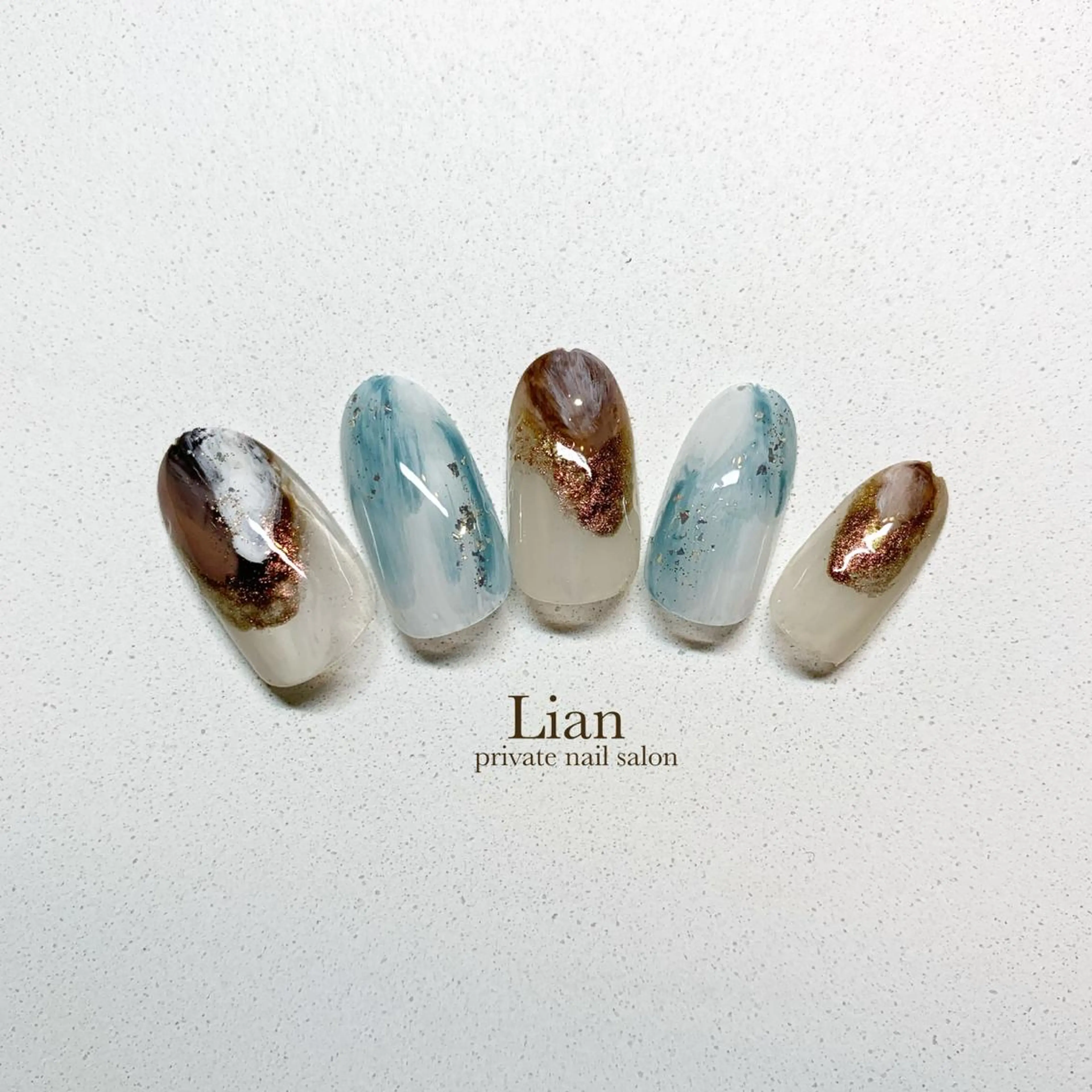 ネイル ニュアンスネイル ホワイト nailsalon Lenoaのネイルデザイン