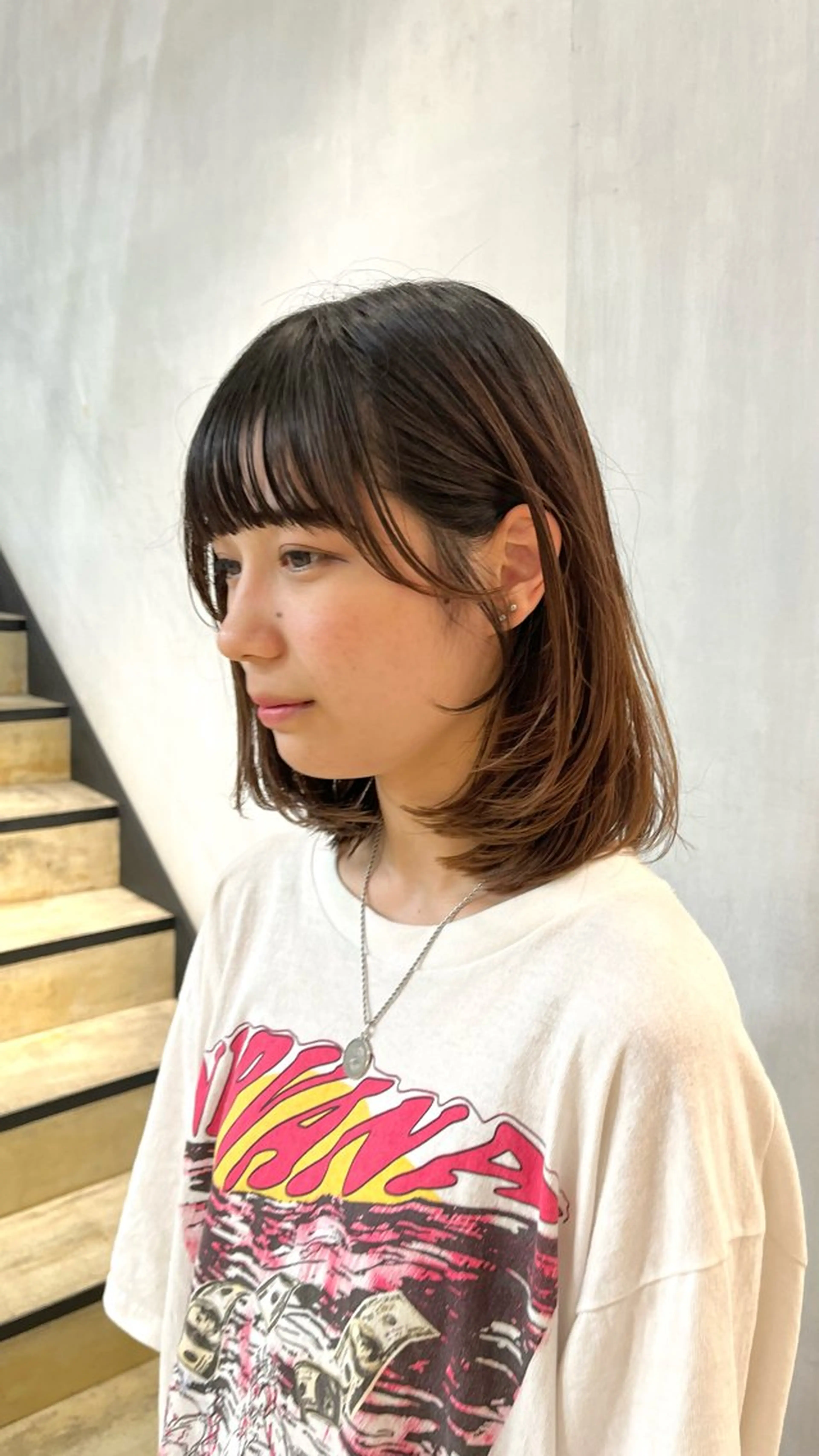ミディアム カット 牧下 晴香のヘアスタイル