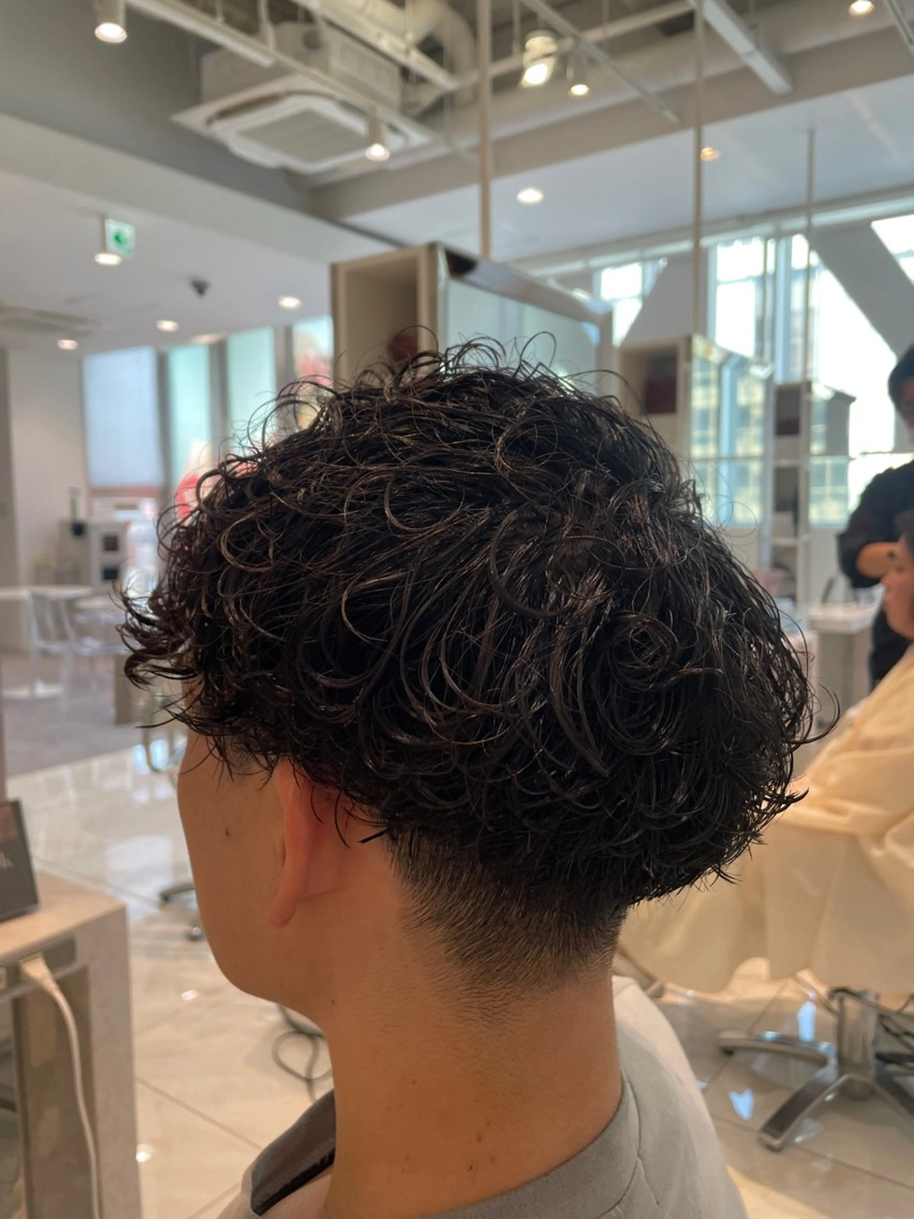 メンズ カット パーマ 女性モデル募集中‼️ メンズパーマ片岡優介のヘアスタイル