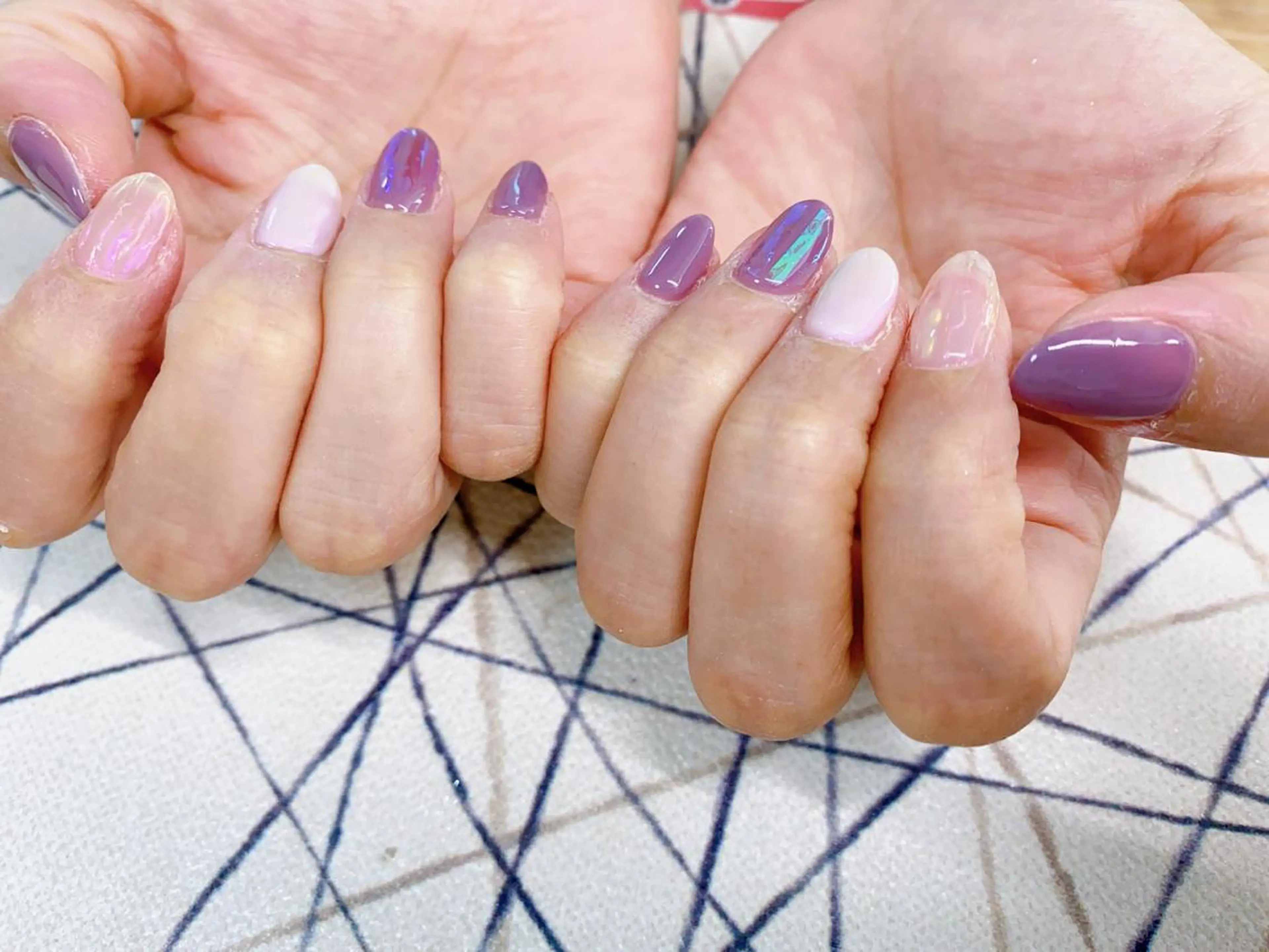 ネイル オーロラネイル フラワーネイル フットネイル フレンチネイル ジェルネイル mogunail &blowのネイルデザイン