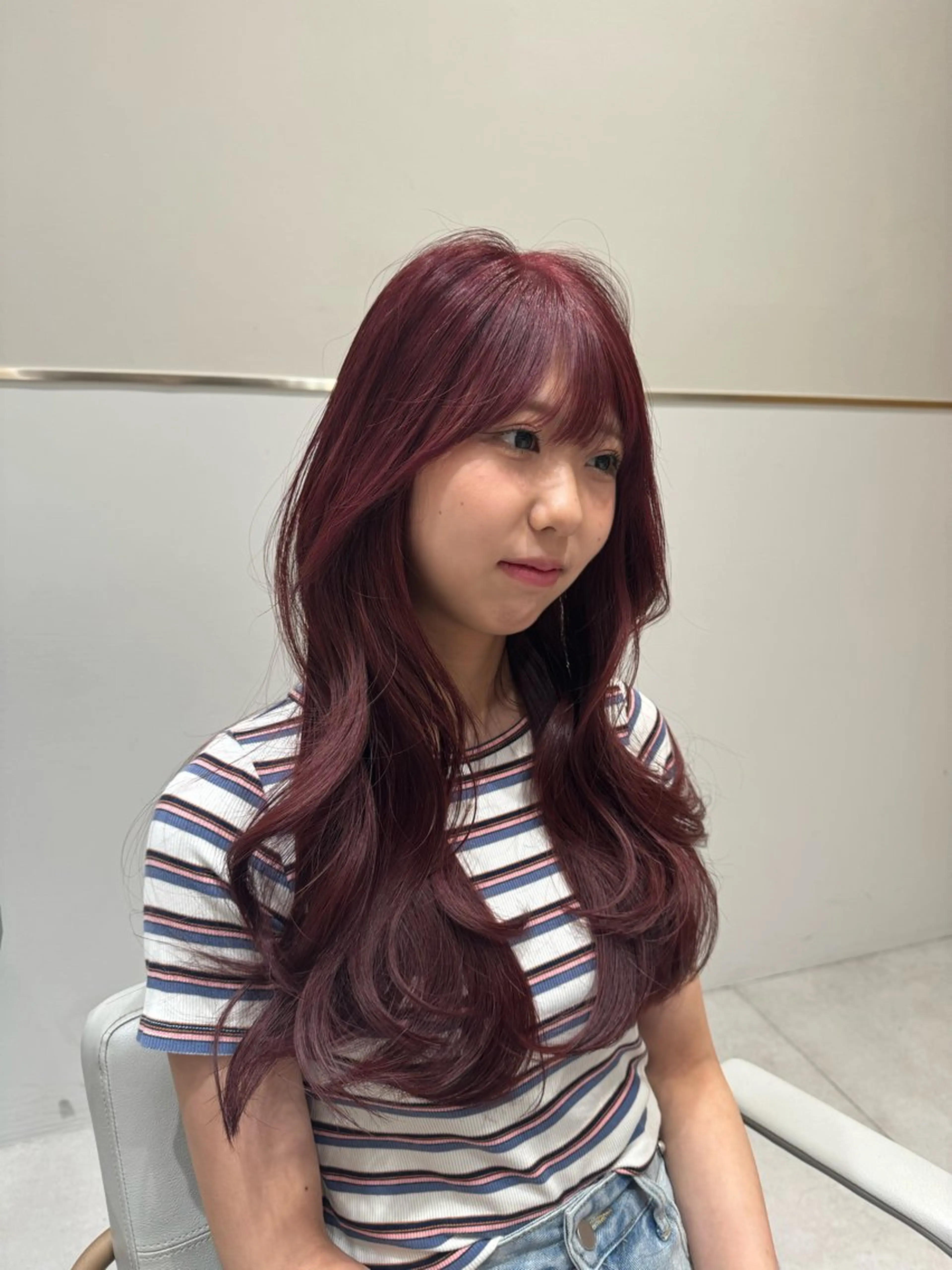 ミディアム カット ヘアカラー トリートメント レイヤーカット/透明 感カラー🐬永井瑠栞のヘアスタイル