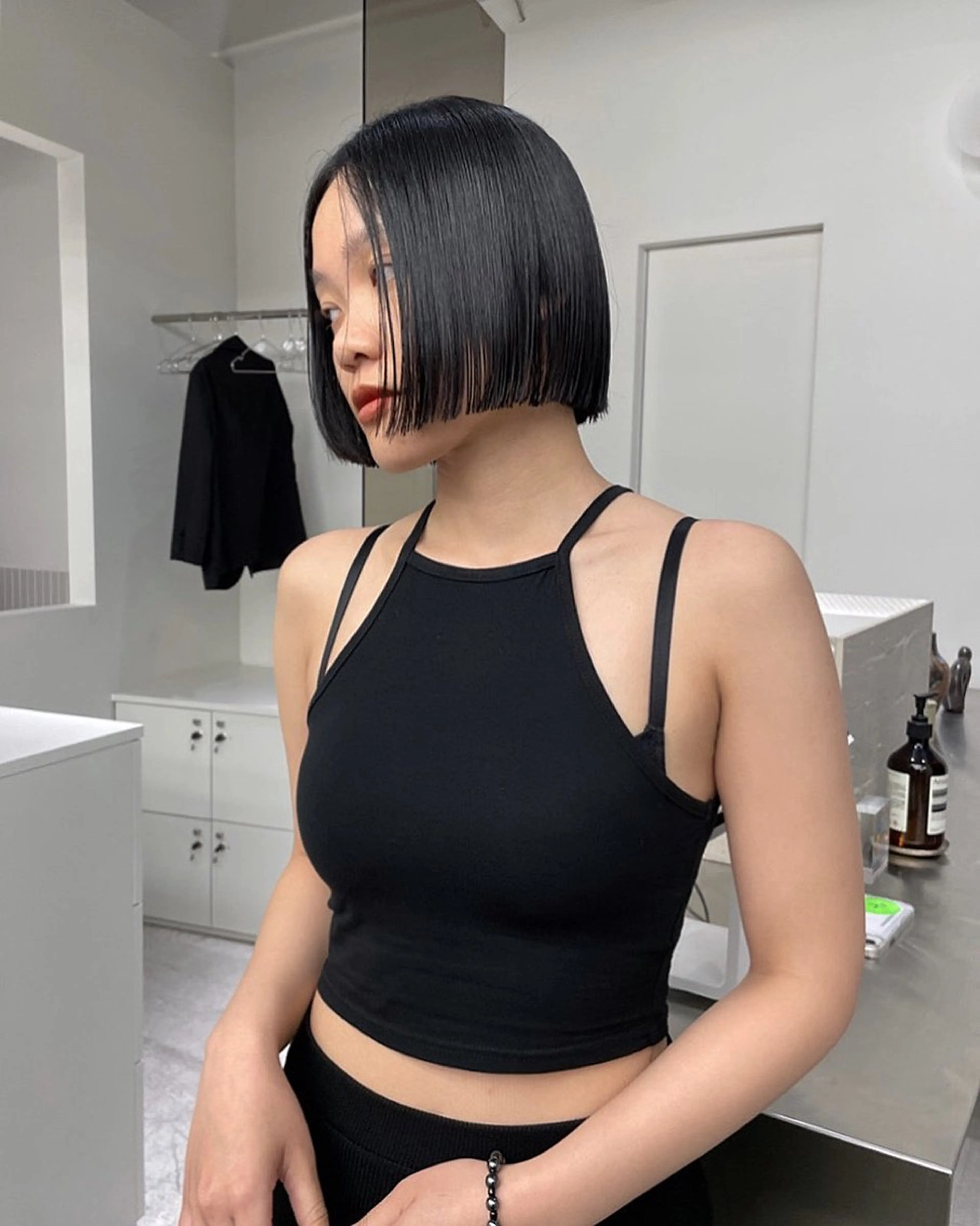 ショート 切りっぱなしボブ ワンレンボブ ボブ HARUKA/原宿 ハイトーン/レイヤーのヘアスタイル