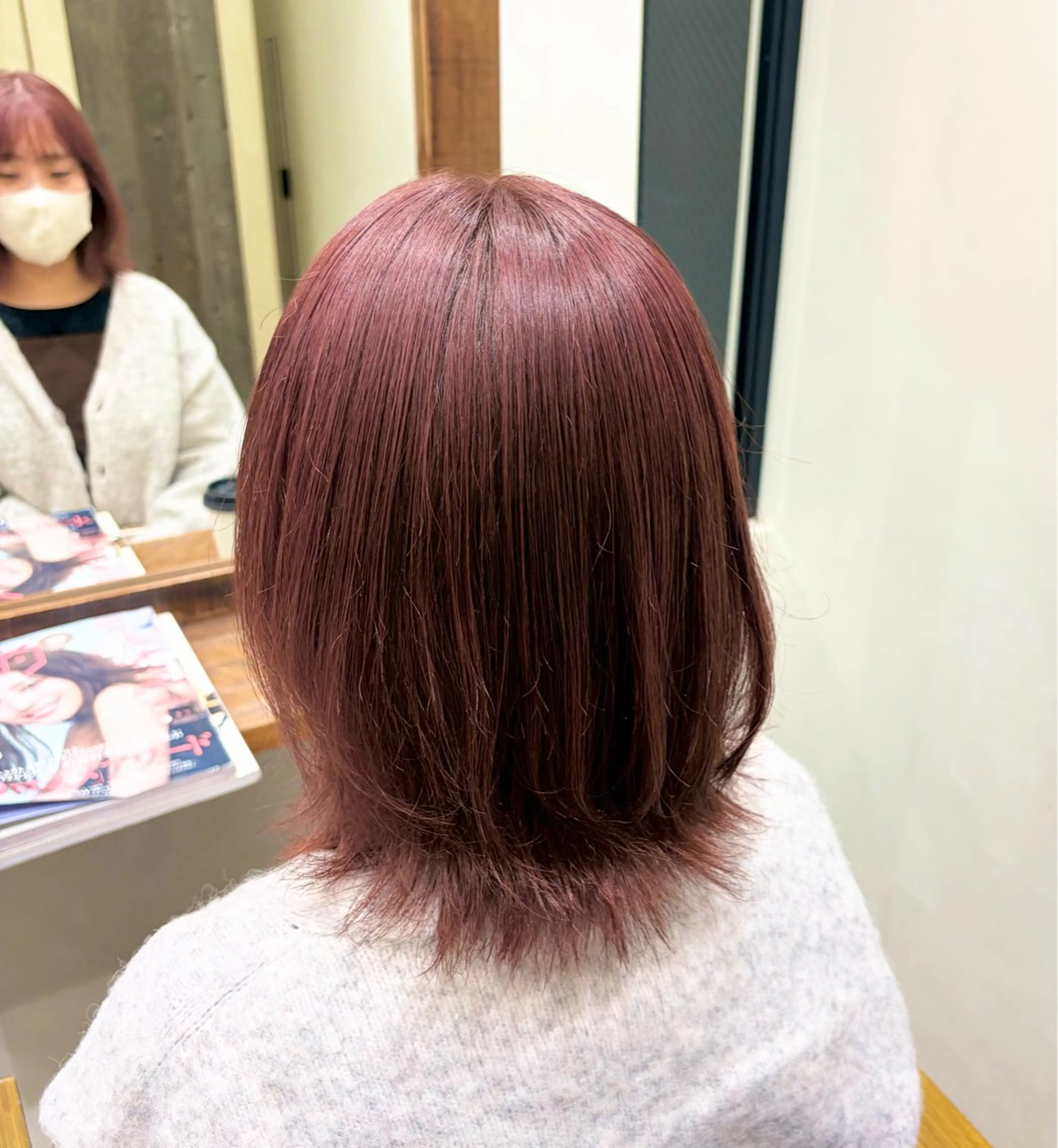 ミディアム カラー ベージュカラー ブリーチ ブラウンカラー ブラウンベージュ ダブルカラー ヘアカラー 森山 陽菜のヘアスタイル