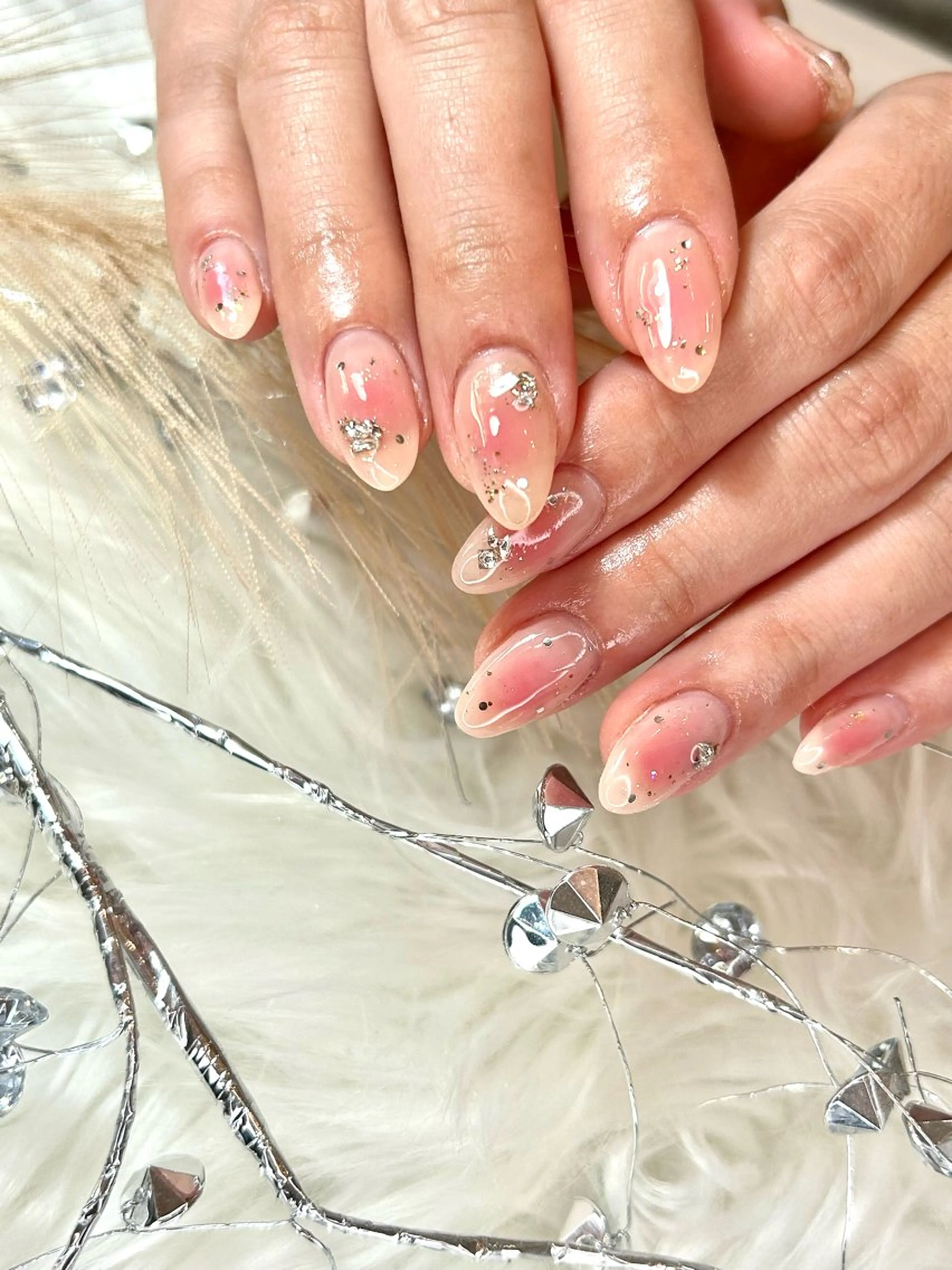 ネイル チークネイル ELLE nailのネイルデザイン