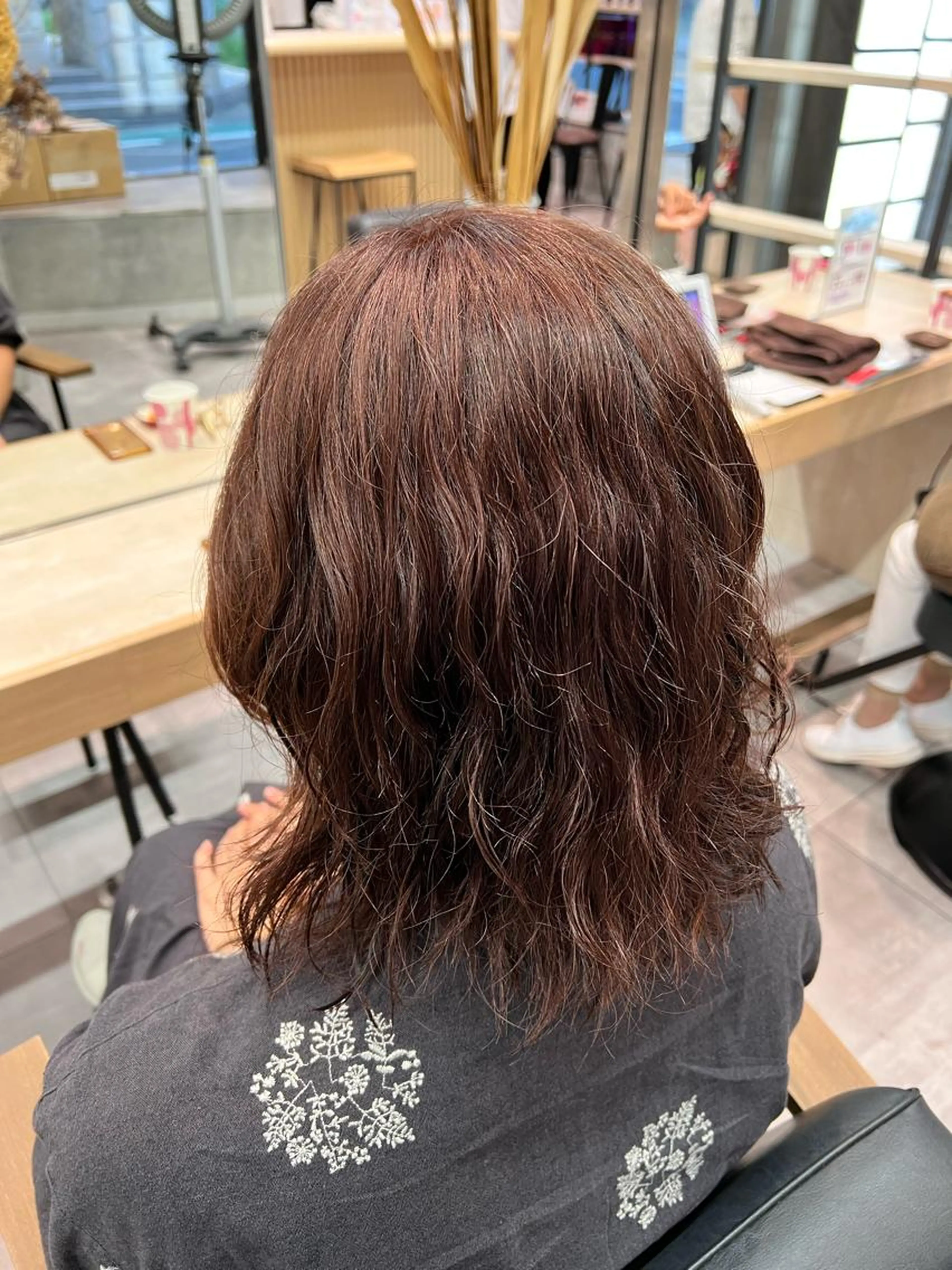 【ミニモ限定】🤍お洒落な白髪染め&プチトリートメント&コテ巻き無料🧡✨リタッチカラーもできます☺️の写真