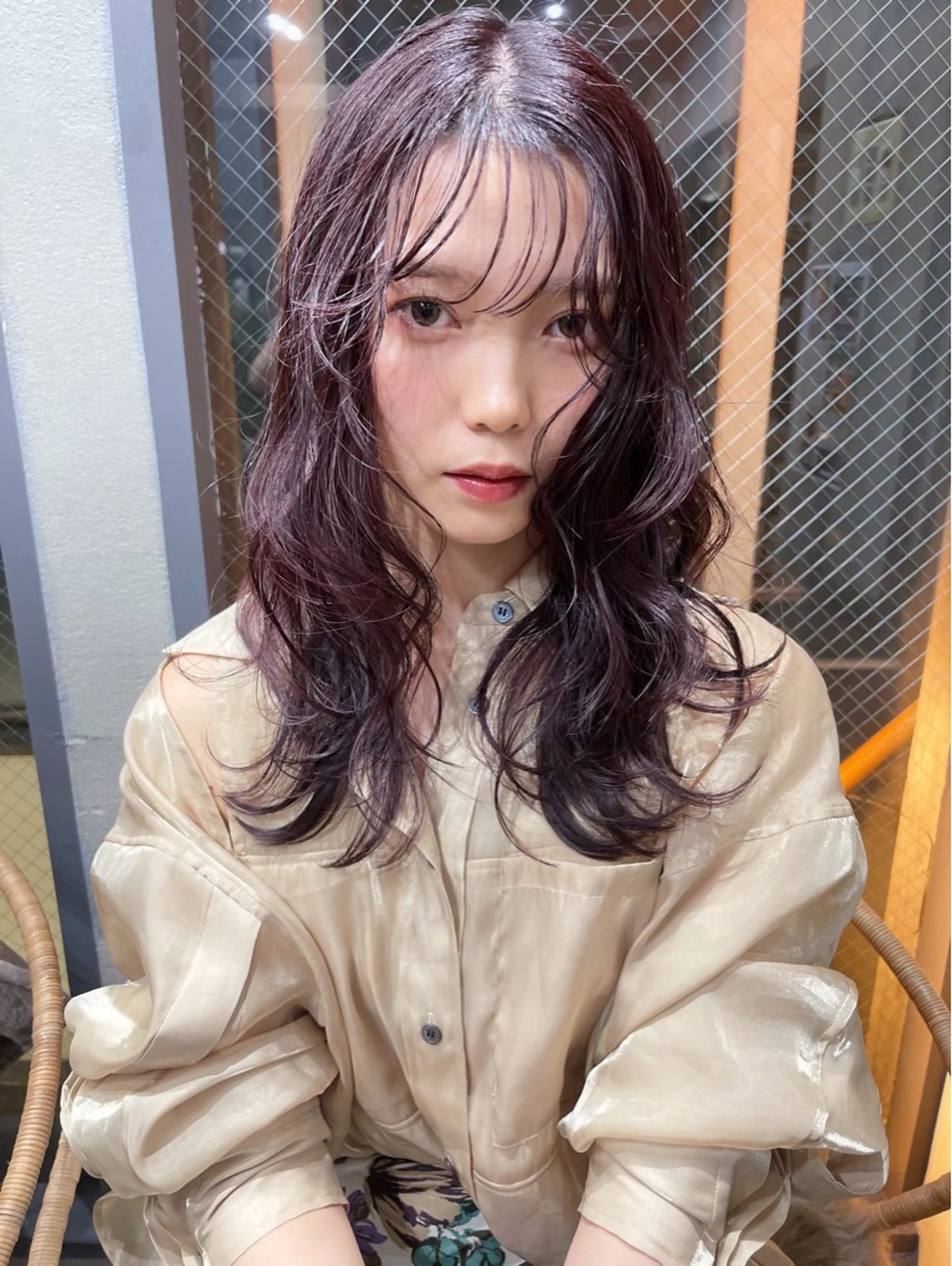 セミロング カラー ラベンダーカラー レイヤーカット カット ヘアカラー トリートメント AiM 大名　似合わせカットのヘアスタイル