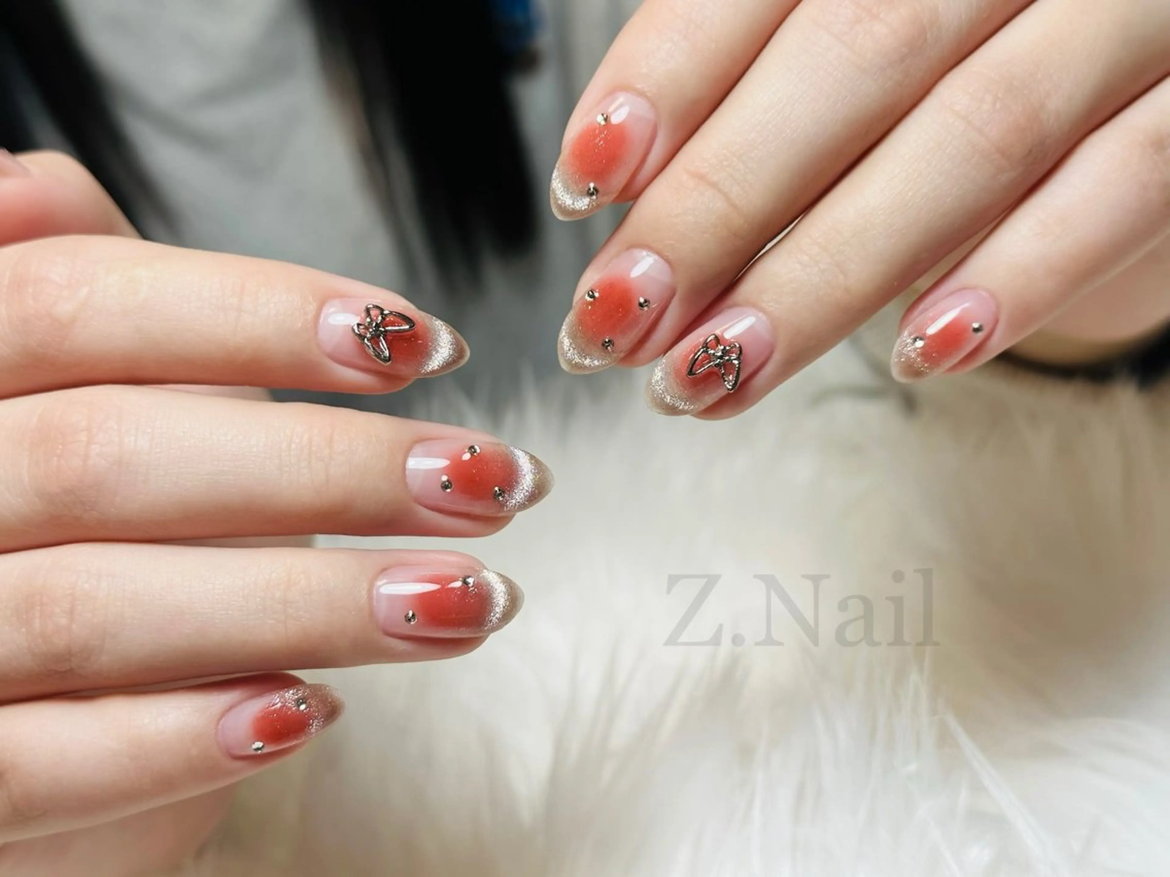 ネイル 長さ出し フットネイル フレンチネイル ジェルネイル ガラスフレンチ ハンドネイル Z.Nail Salonのネイルデザイン