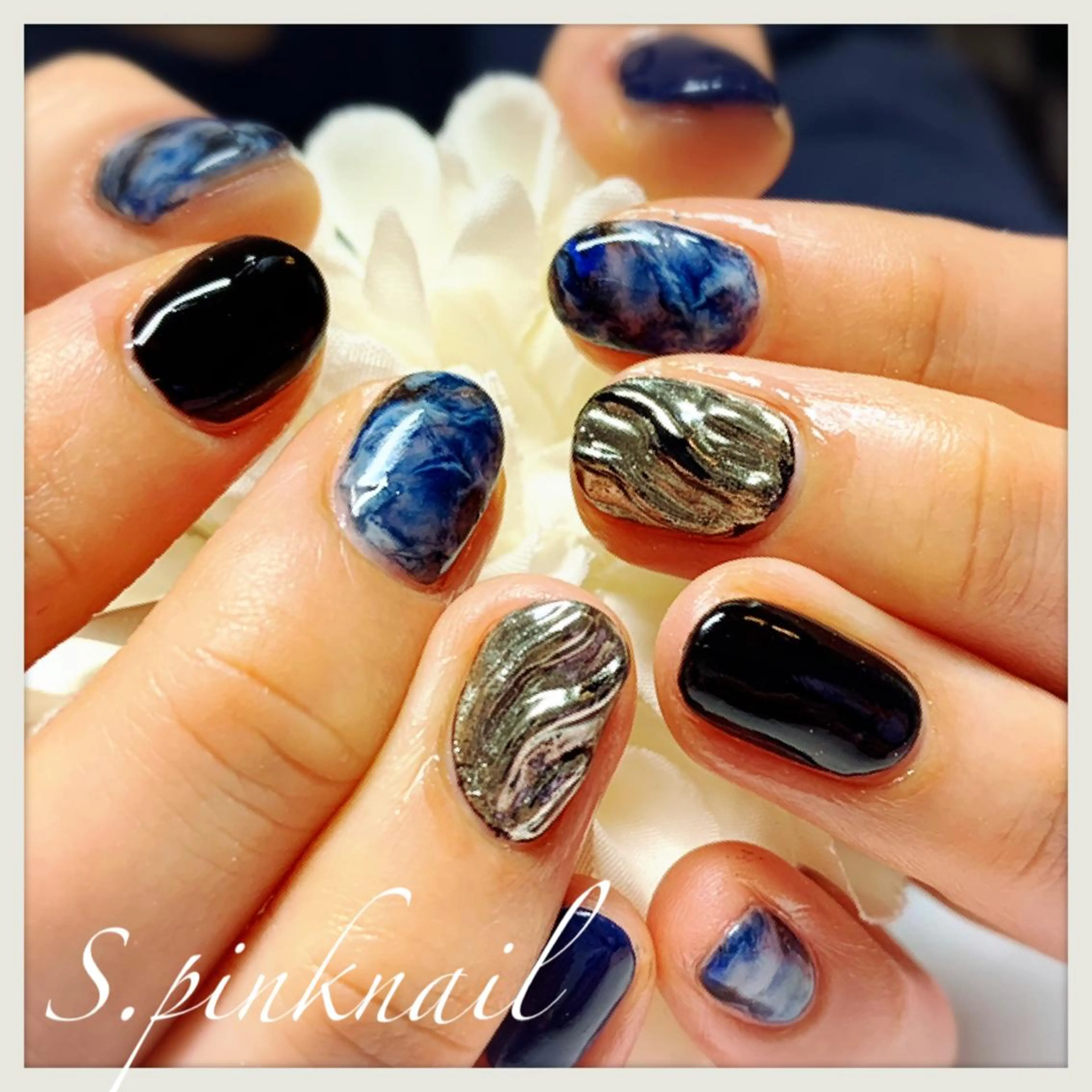 ネイル ミラーネイル Sincerely ☺︎のネイルデザイン