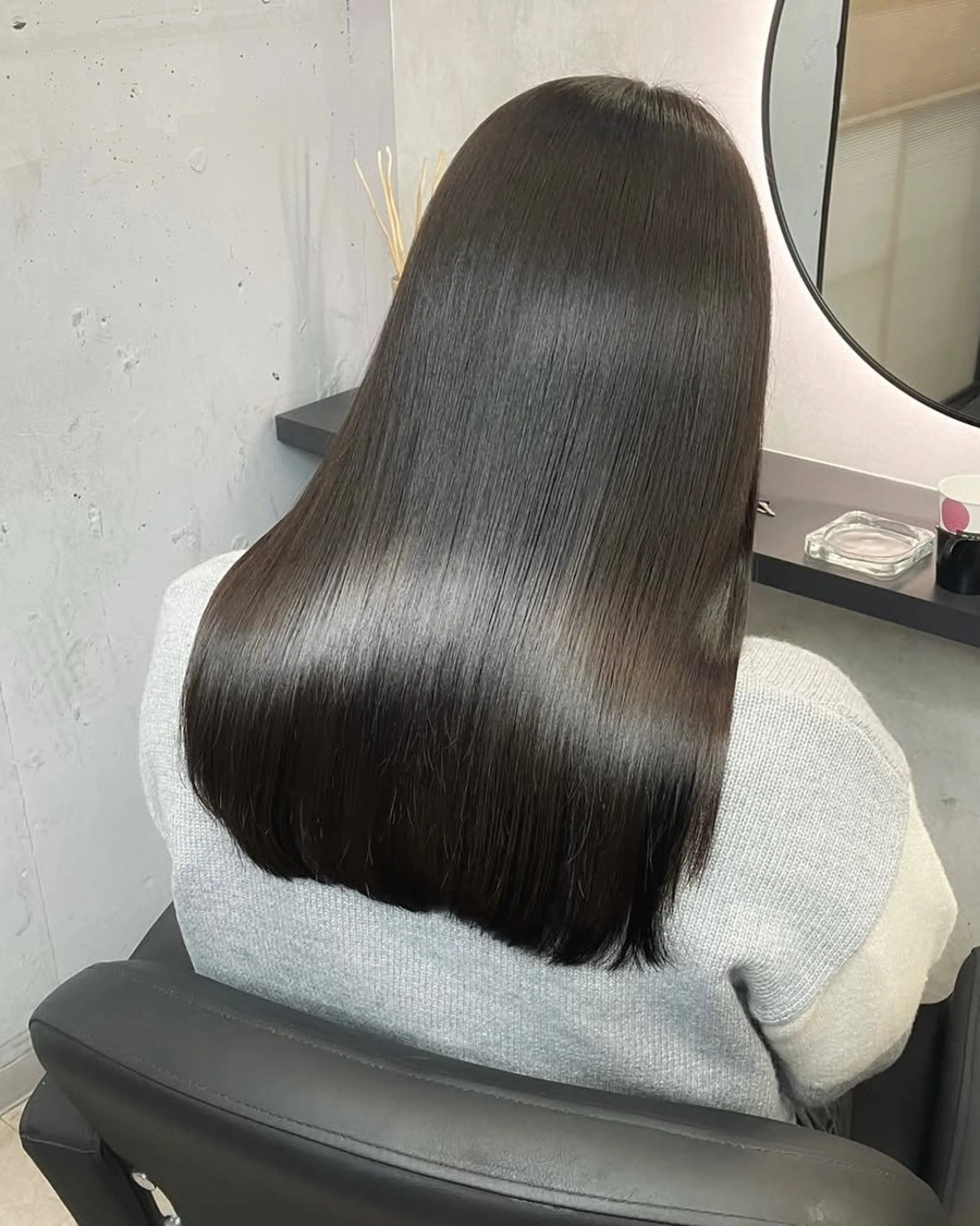 ミディアム カット ヘアカラー トリートメント uniii/新宿 髪質改善/縮毛矯正のヘアスタイル