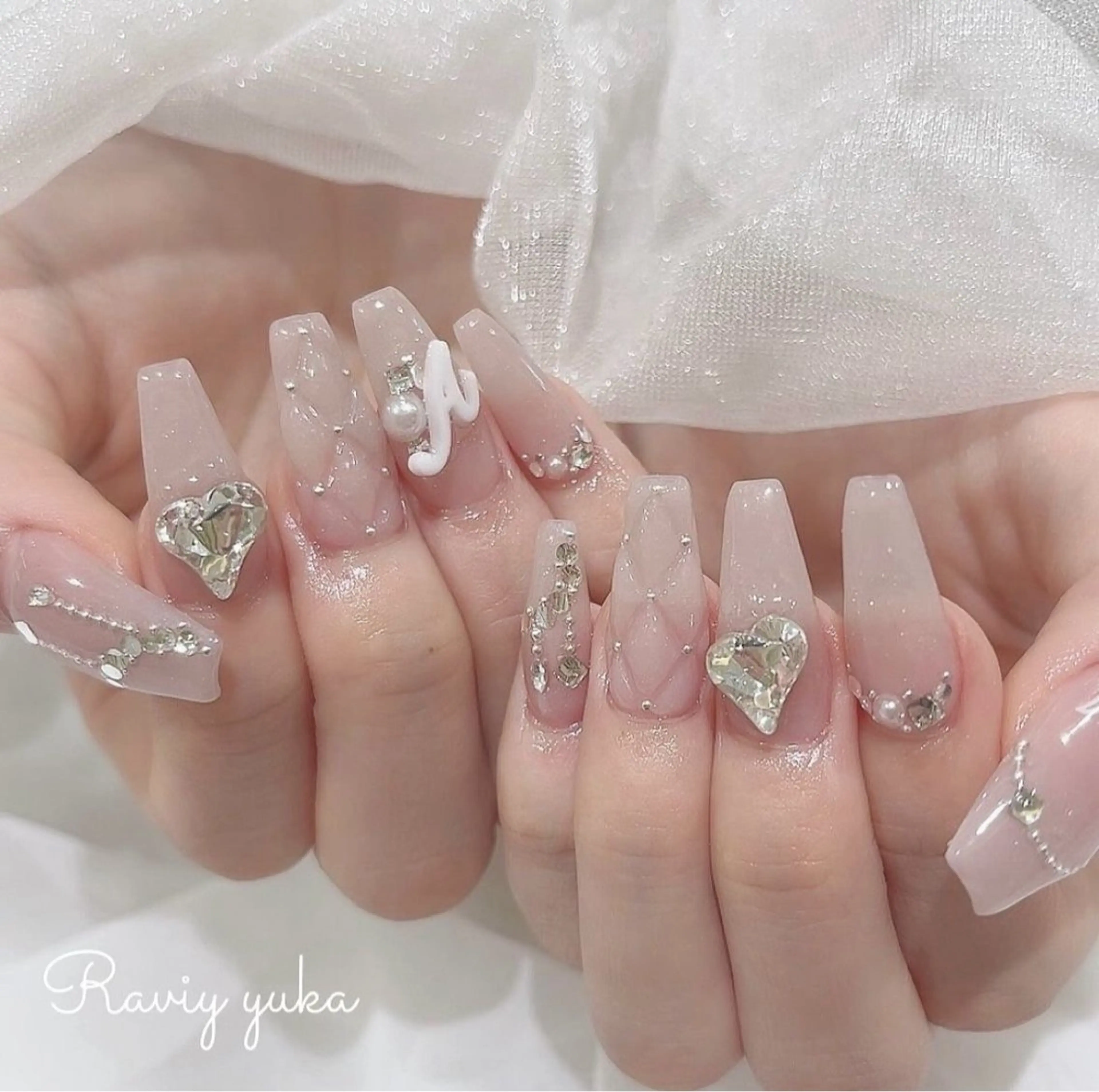 ネイル マグネットネイル ピンク ネイルチップ 冬ネイル ハンドネイル Lee Nailsのネイルデザイン