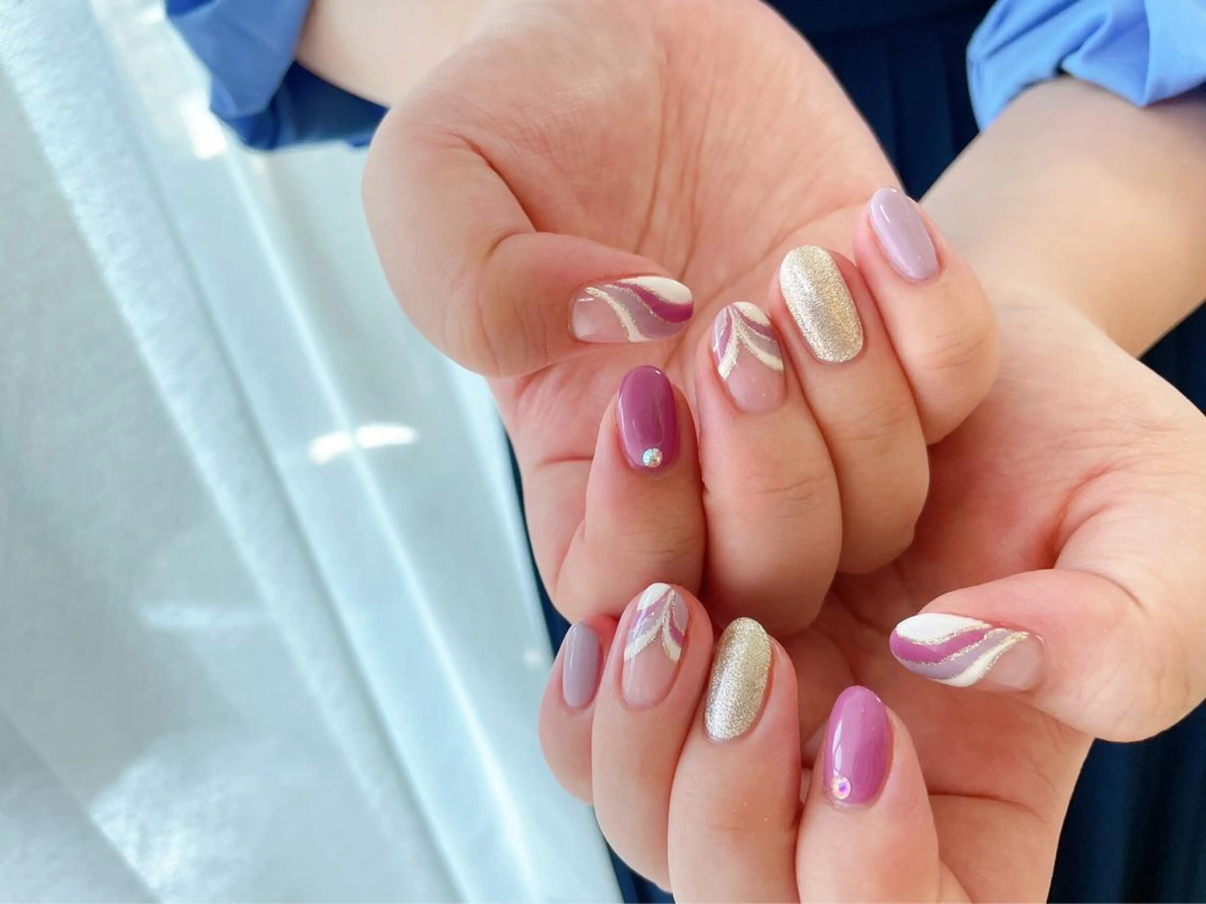 ネイル オーロラネイル フラワーネイル フットネイル フレンチネイル ジェルネイル mogunail &blowのネイルデザイン