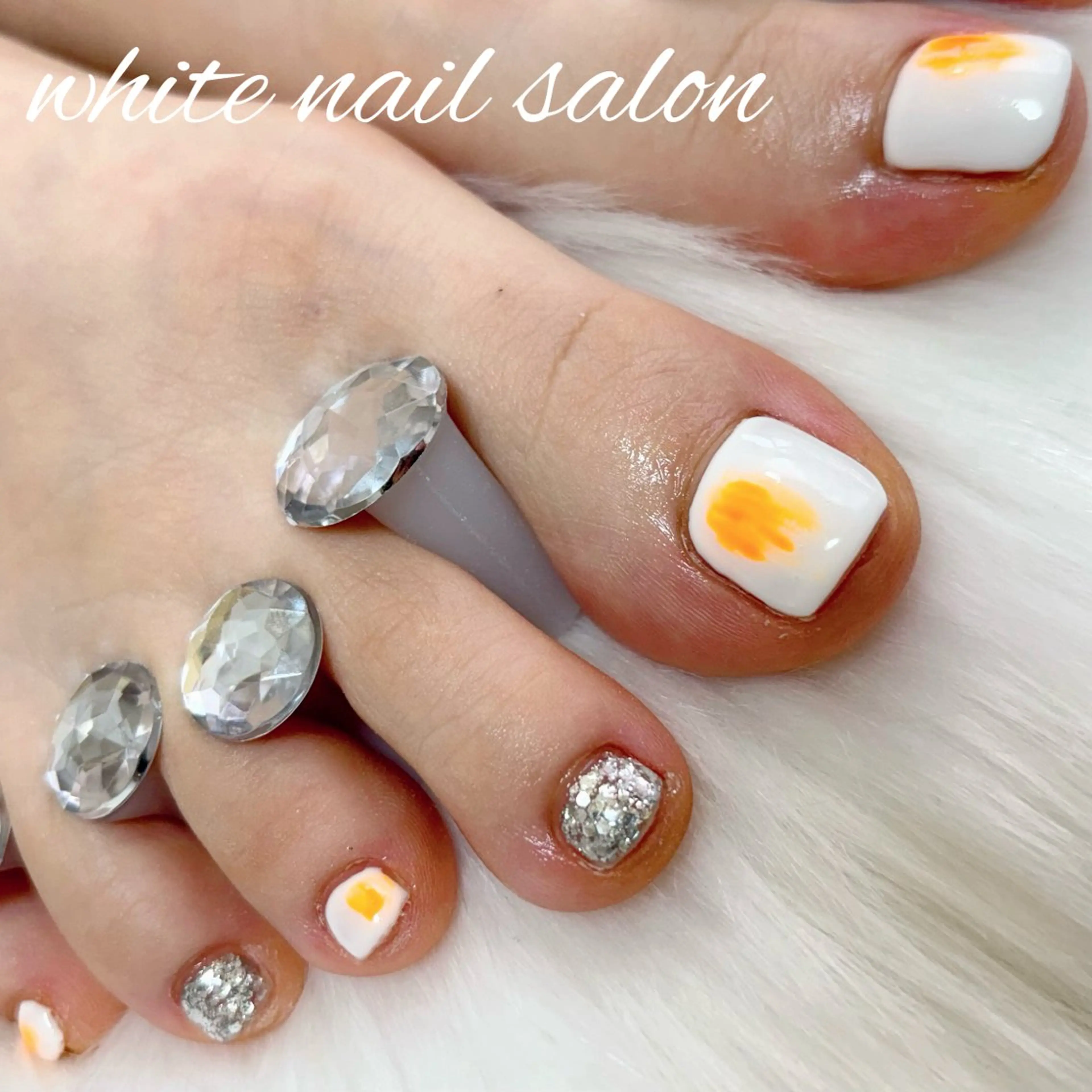 ネイル ホワイト フットネイル white nail salonのネイルデザイン
