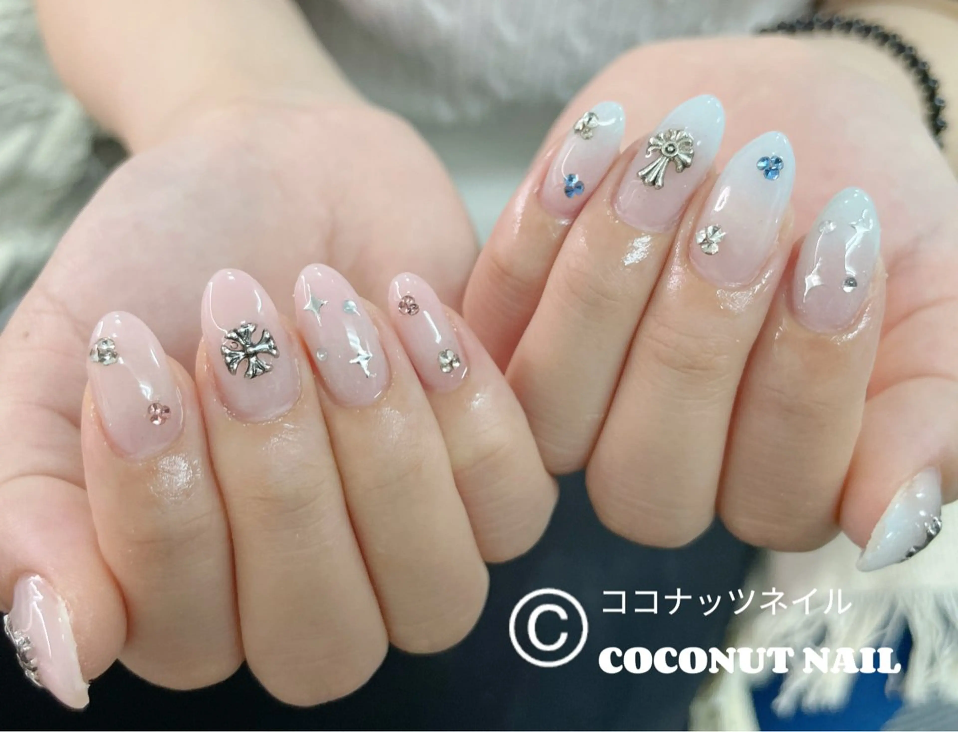 ネイル べっ甲ネイル フレンチネイル キラキラネイル マグネットネイル 大理石ネイル(マーブル) ハンドネイル 神田 ココナッツのネイルデザイン