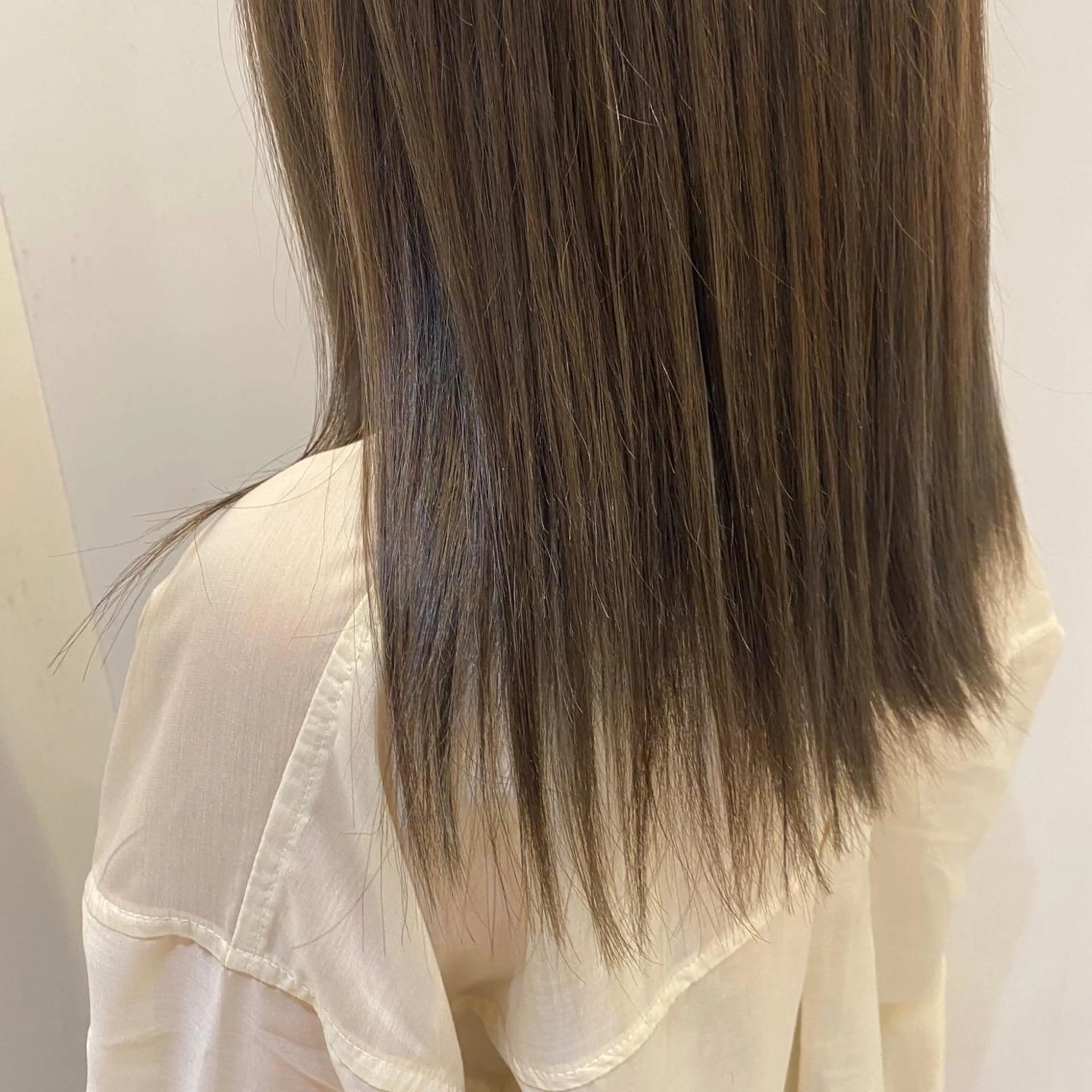 ミディアム しもかわ かほのヘアスタイル