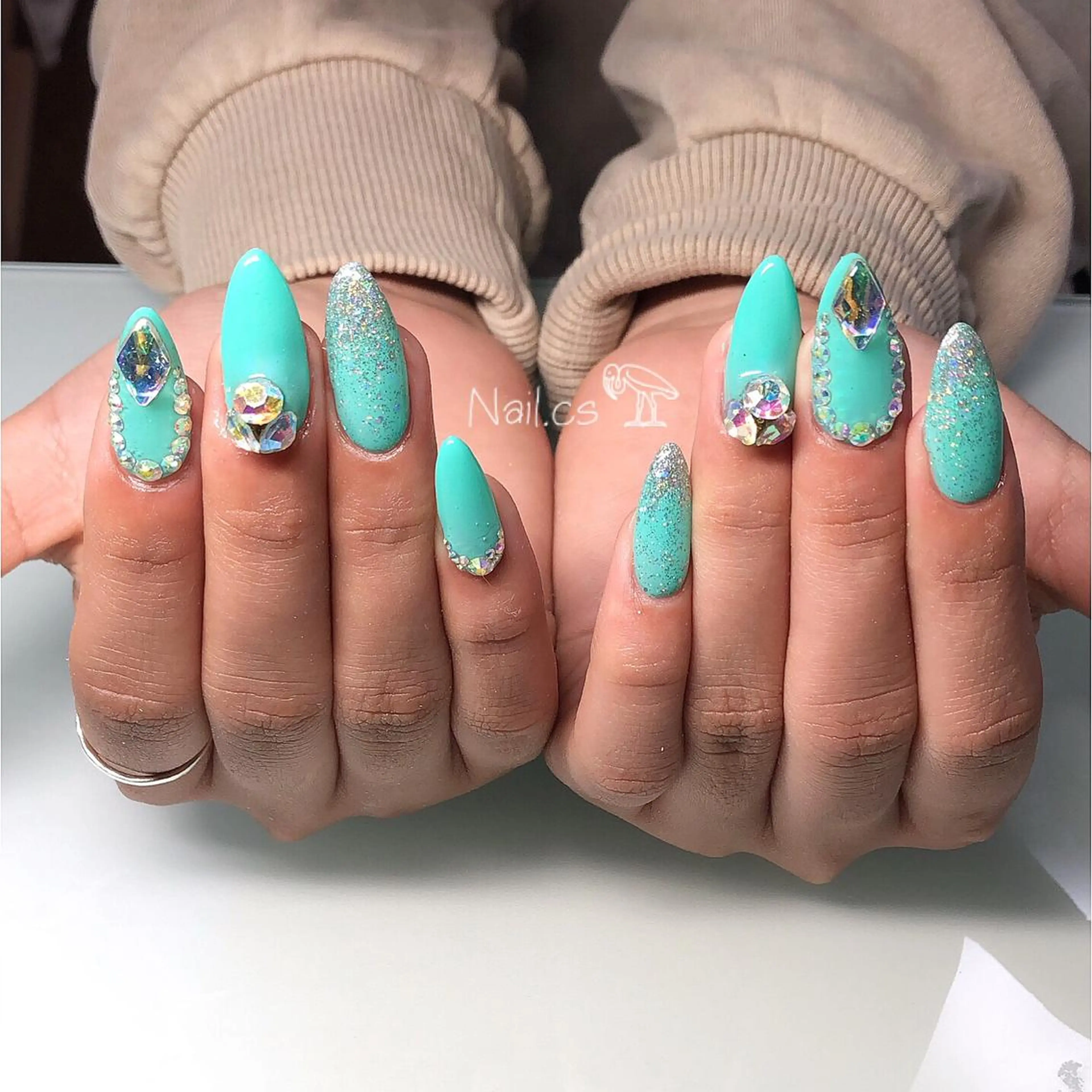 ネイル Nail.cs🪞 CHIHARUのマツエク・マツパデザイン