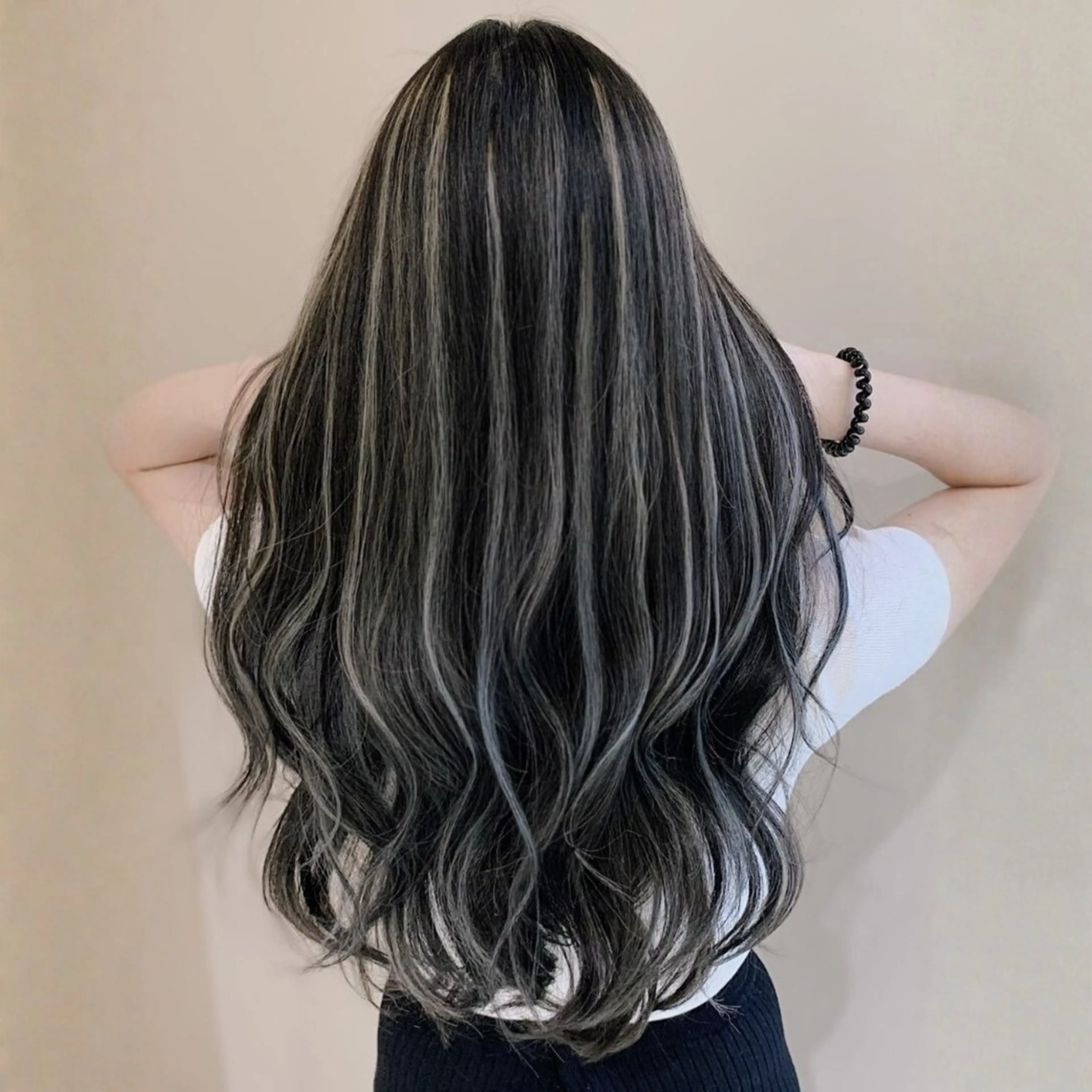 ロング 外国人風カラー ハイライト レイヤーカット カット ヘアカラー トリートメント お悩み解決美容師🦚 片山/銀座/有楽町のヘアスタイル