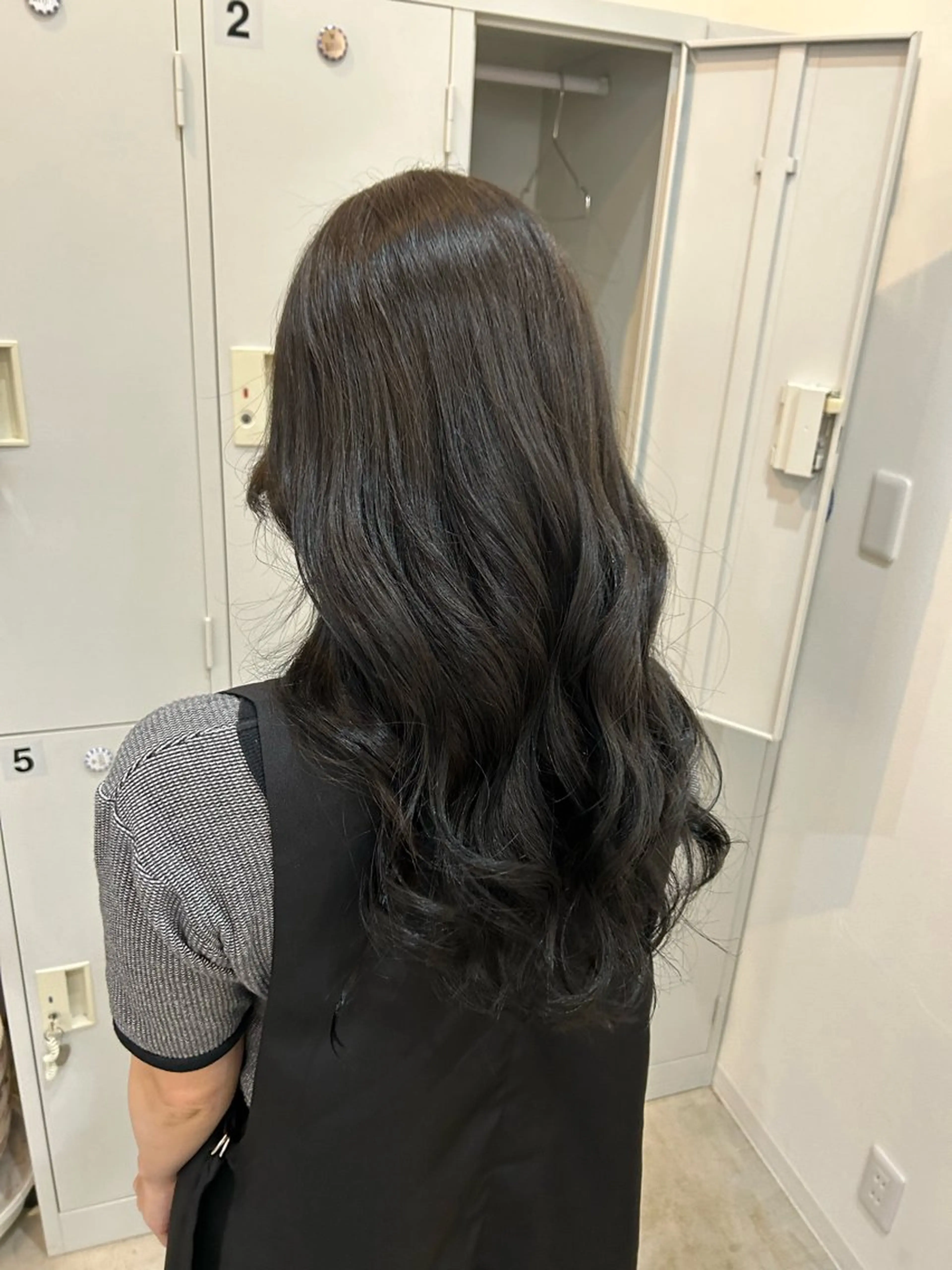 ロング anjii リンのヘアスタイル