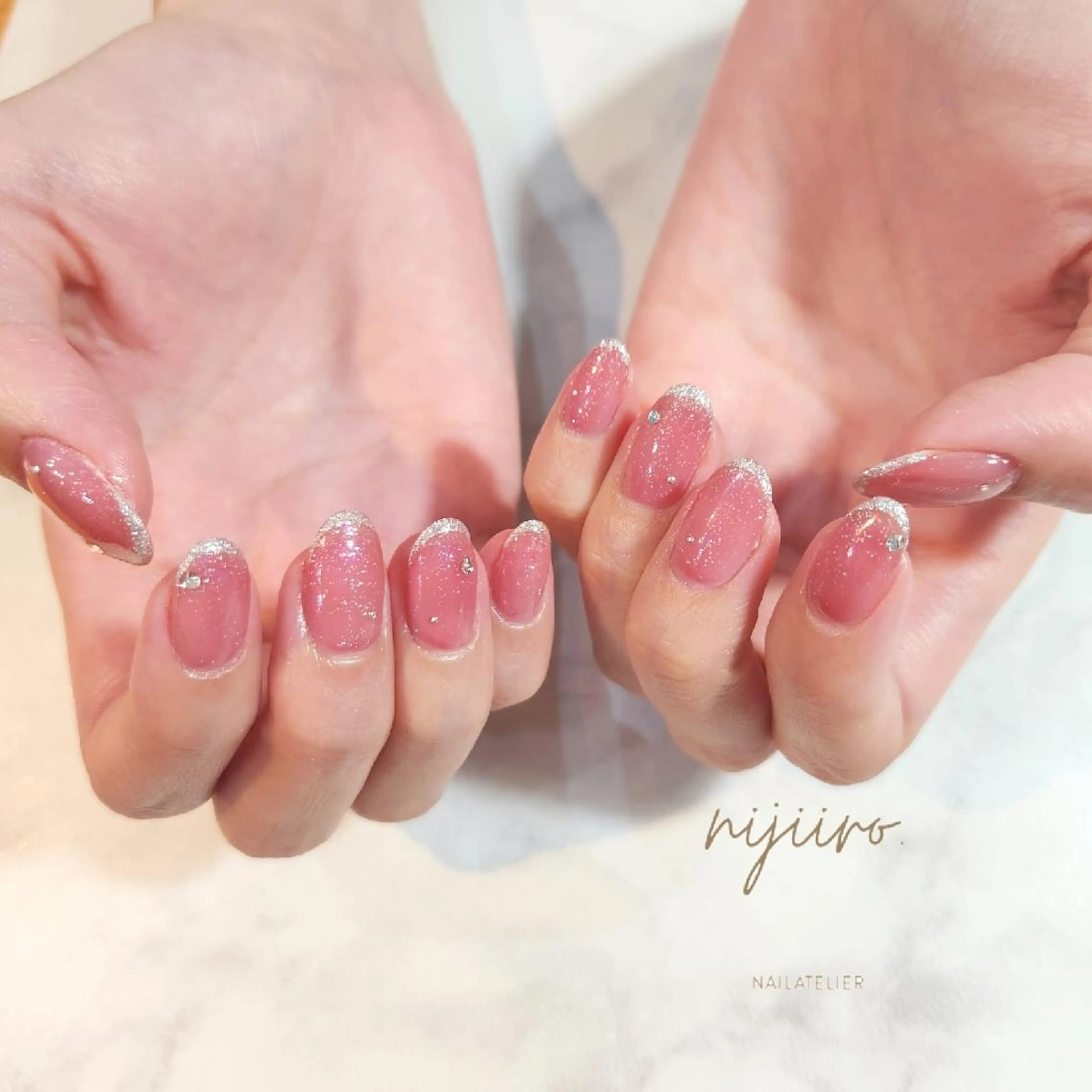 ネイル ハンドネイル nailatelier nijiiro.所属・nijiiro🌈 サトウのネイルデザイン