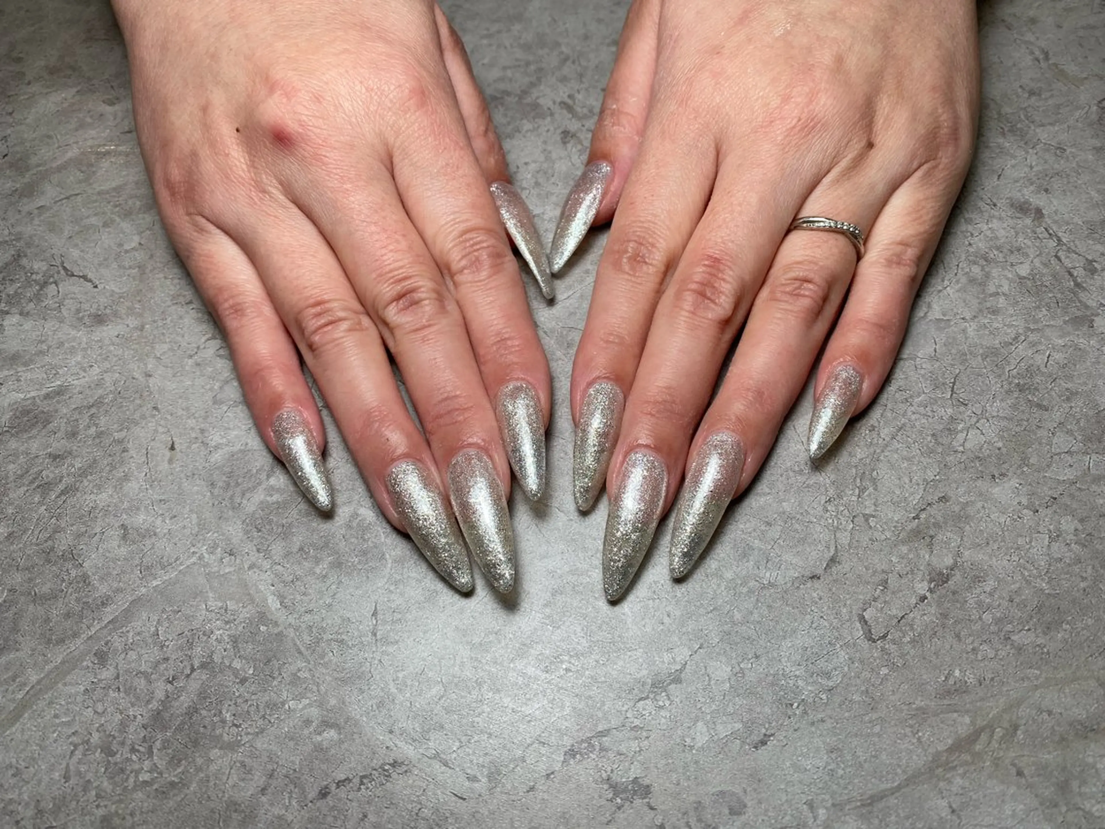 ネイル 個性派/ちゅるん/ モチ好評◎｜MIKIのネイルデザイン