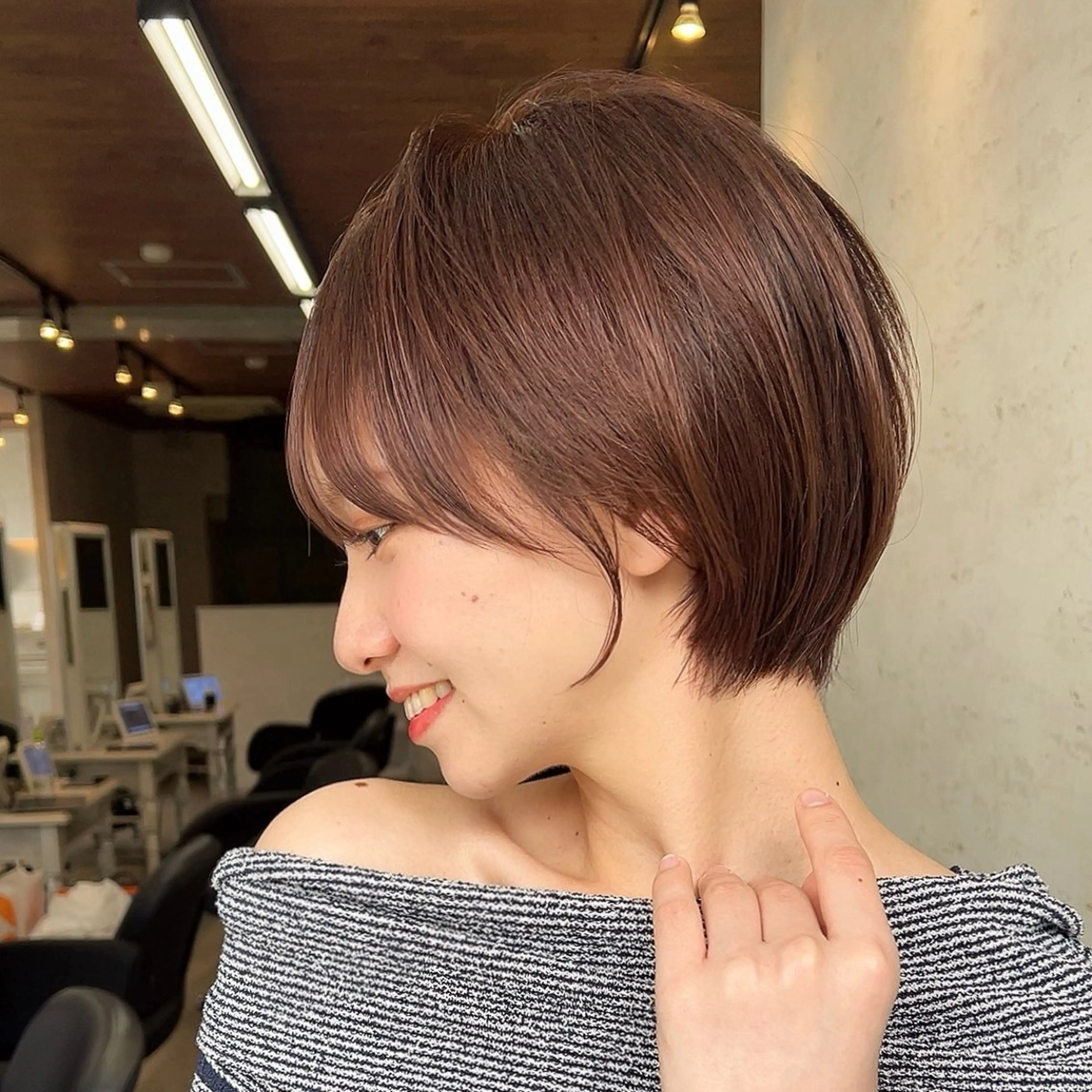 ショート カット ヘアカラー トリートメント ショート特化美容師 大阪京橋　大本　渉のヘアスタイル