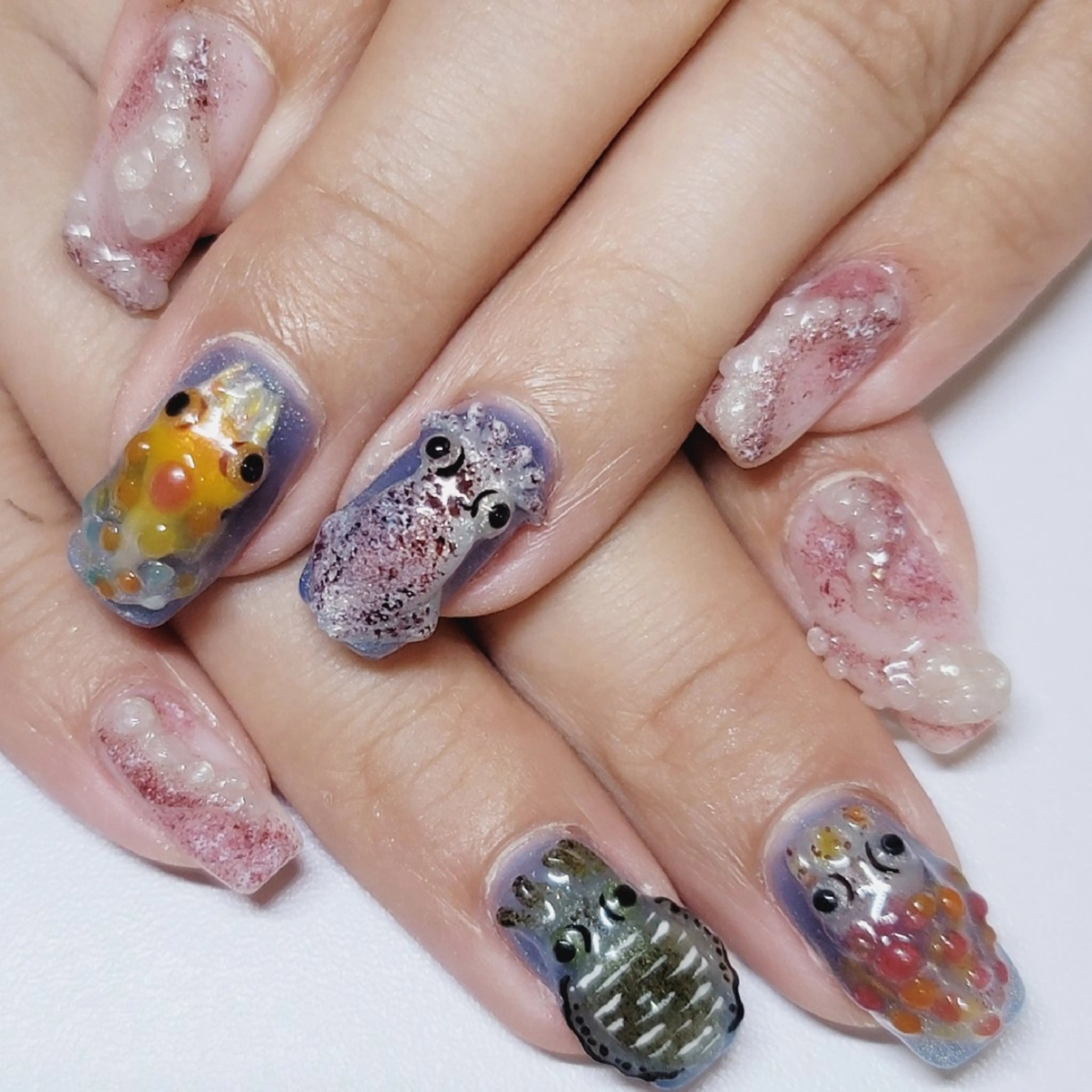 ネイル アートネイル ブルー ネイビー 夏ネイル ホワイト ハンドネイル よしだ ひろきのネイルデザイン