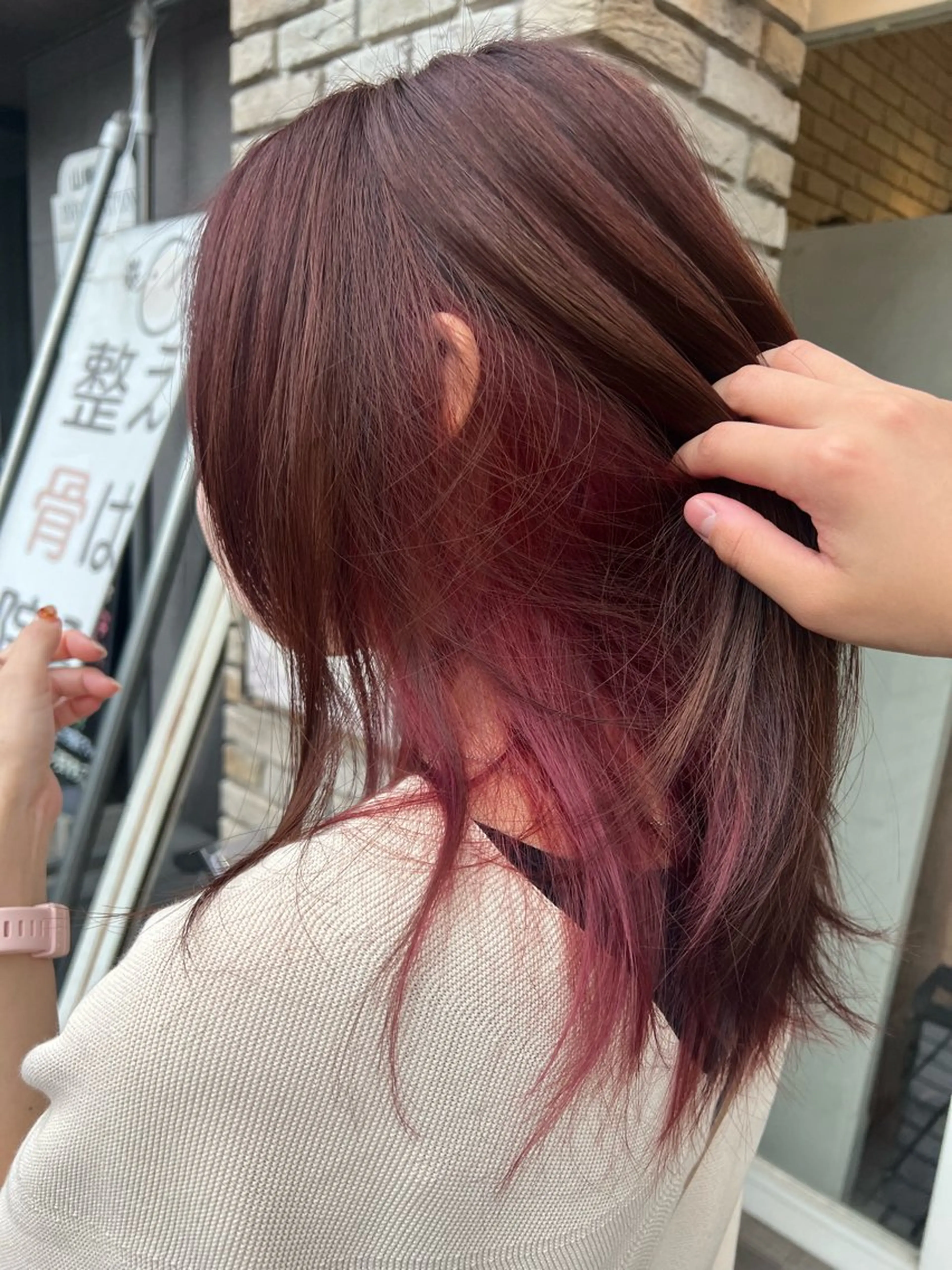 カラー 鶴島 凜のヘアスタイル