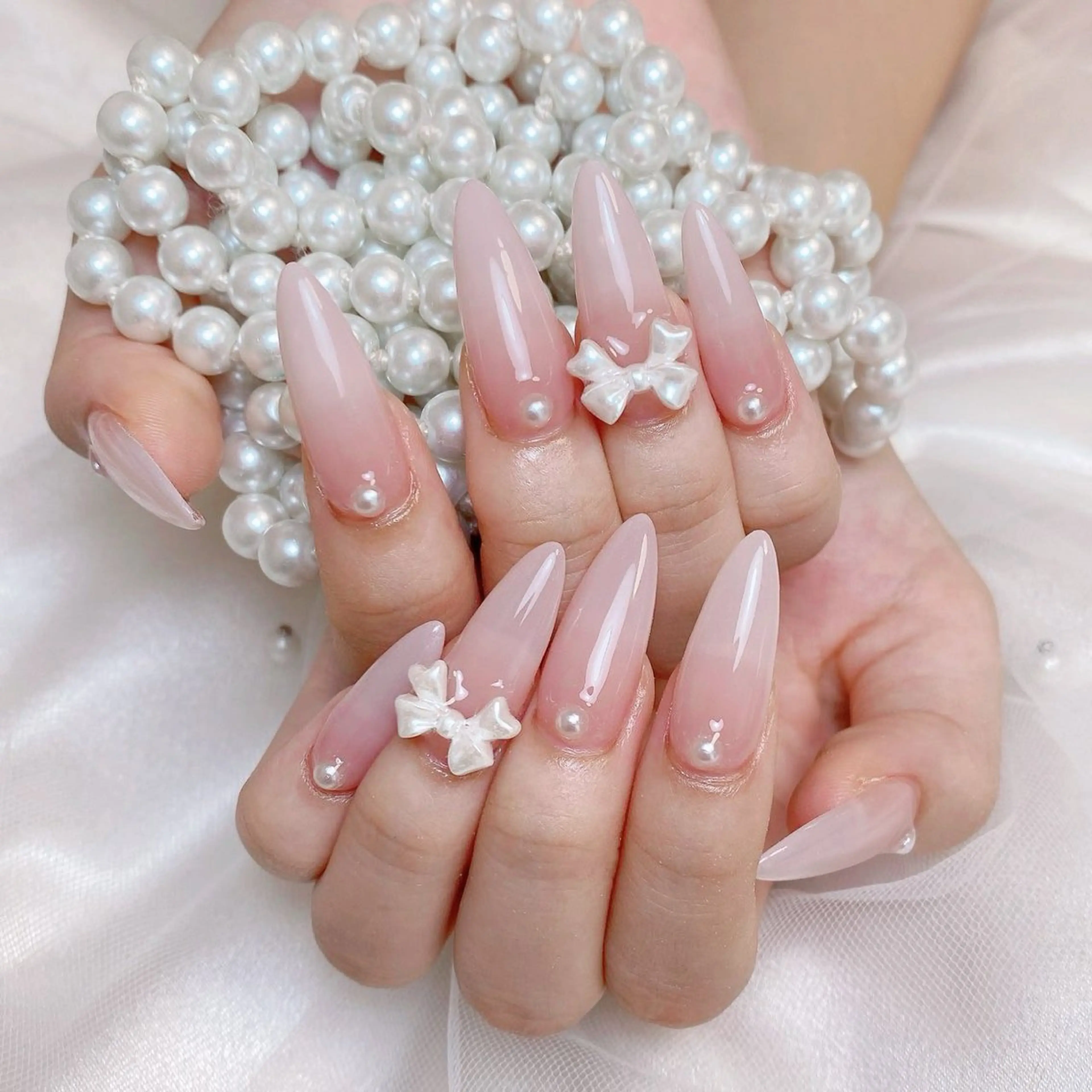 ネイル フレンチネイル ジェルネイル ハート 韓国ネイル マグネットネイル ハンドネイル ネイルサロン lotusのネイルデザイン