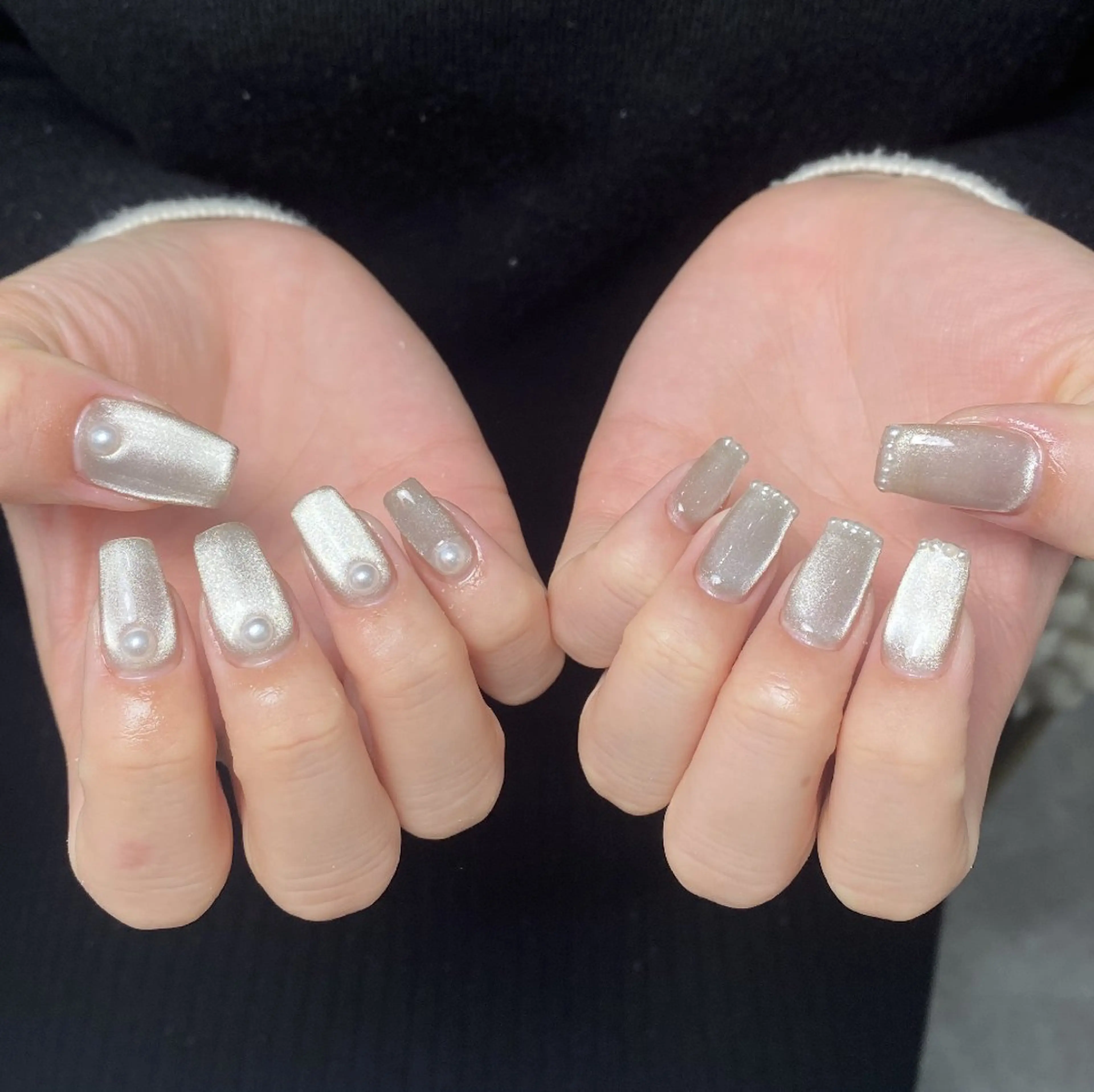 ネイル チークネイル フレンチネイル ジェルネイル ガラスフレンチ キラキラネイル ハンドネイル UM Nail Salonのネイルデザイン