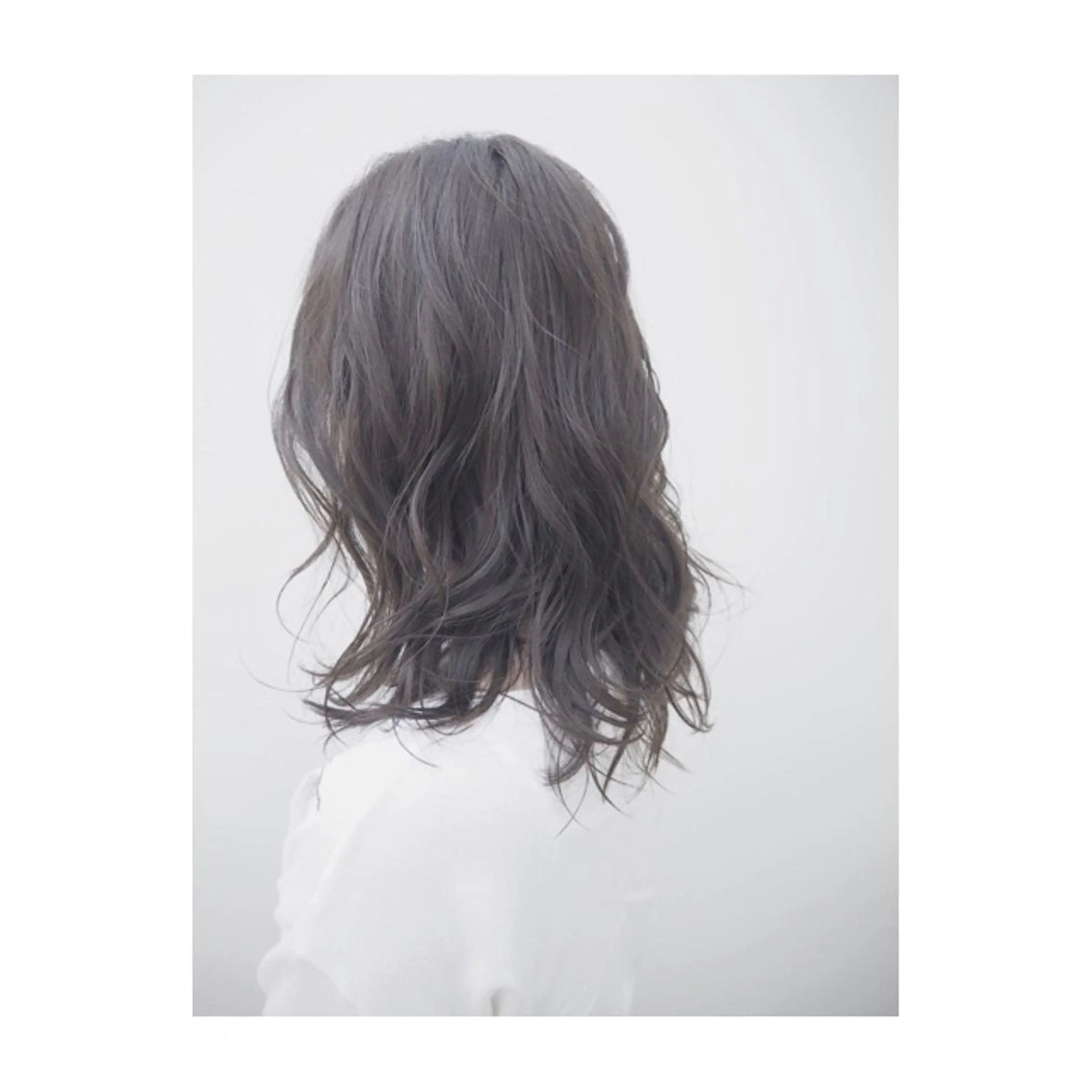 ミディアム カラー 永岡 鉄平のヘアスタイル