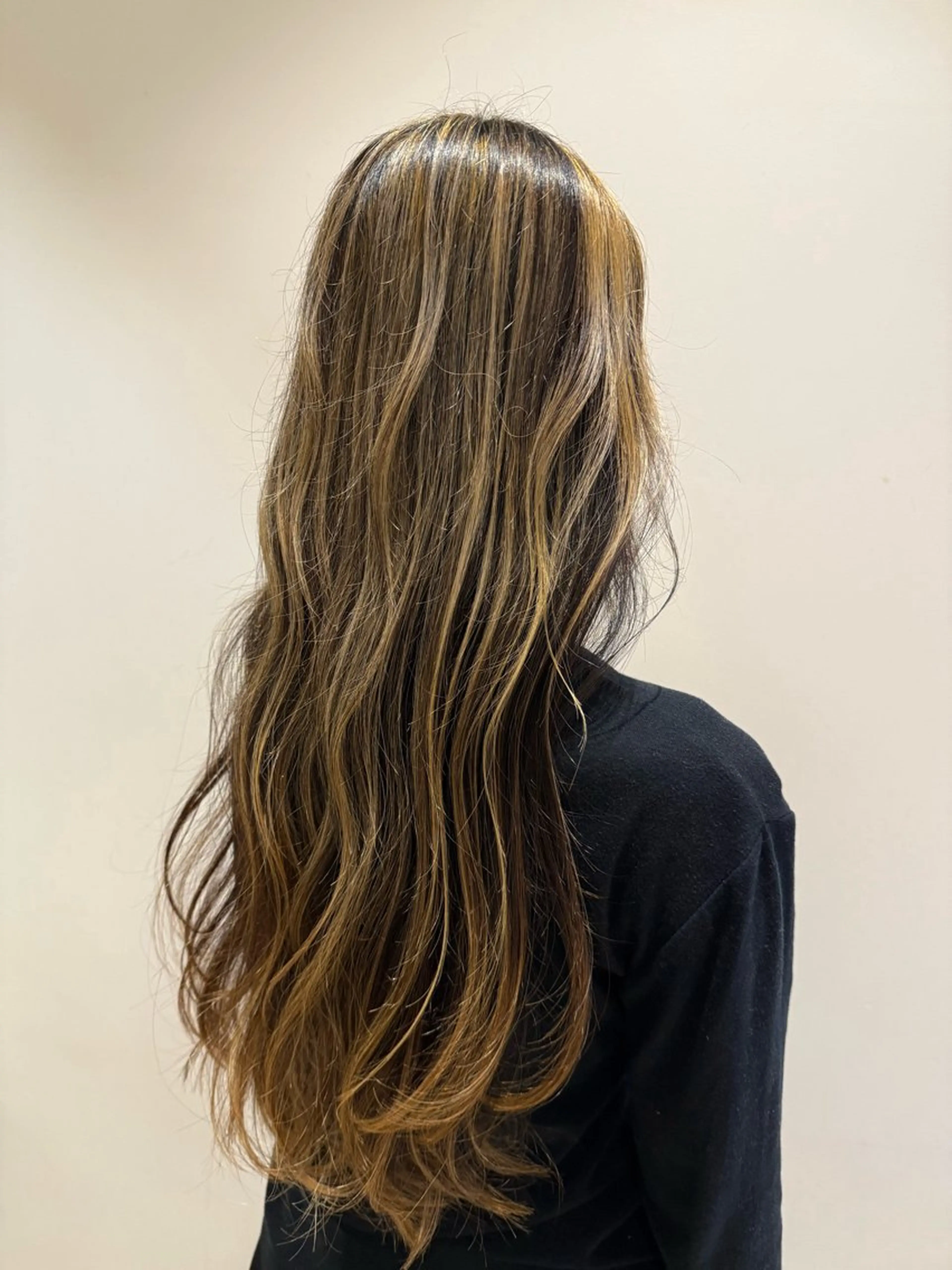 ロング カラー ブリーチ デザインカラー カット ヘアカラー 艶髪🌿美髪 大塚礼乃【西荻窪】のヘアスタイル