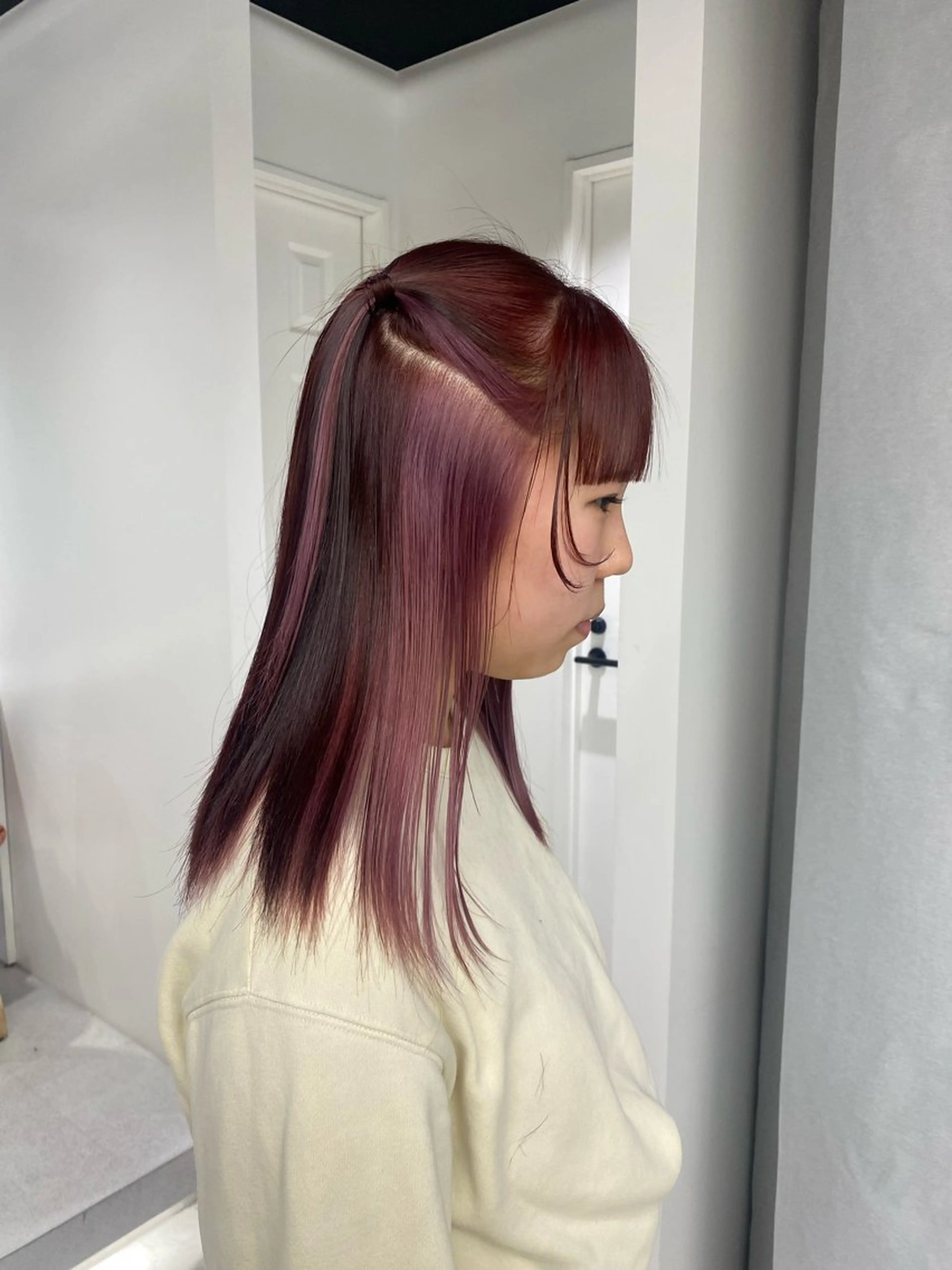 ミディアム カラー ミディアムパーマ バレイヤージュ ブリーチ ケアブリーチ ダブルカラー フェザーショート⚡️ REONのヘアスタイル