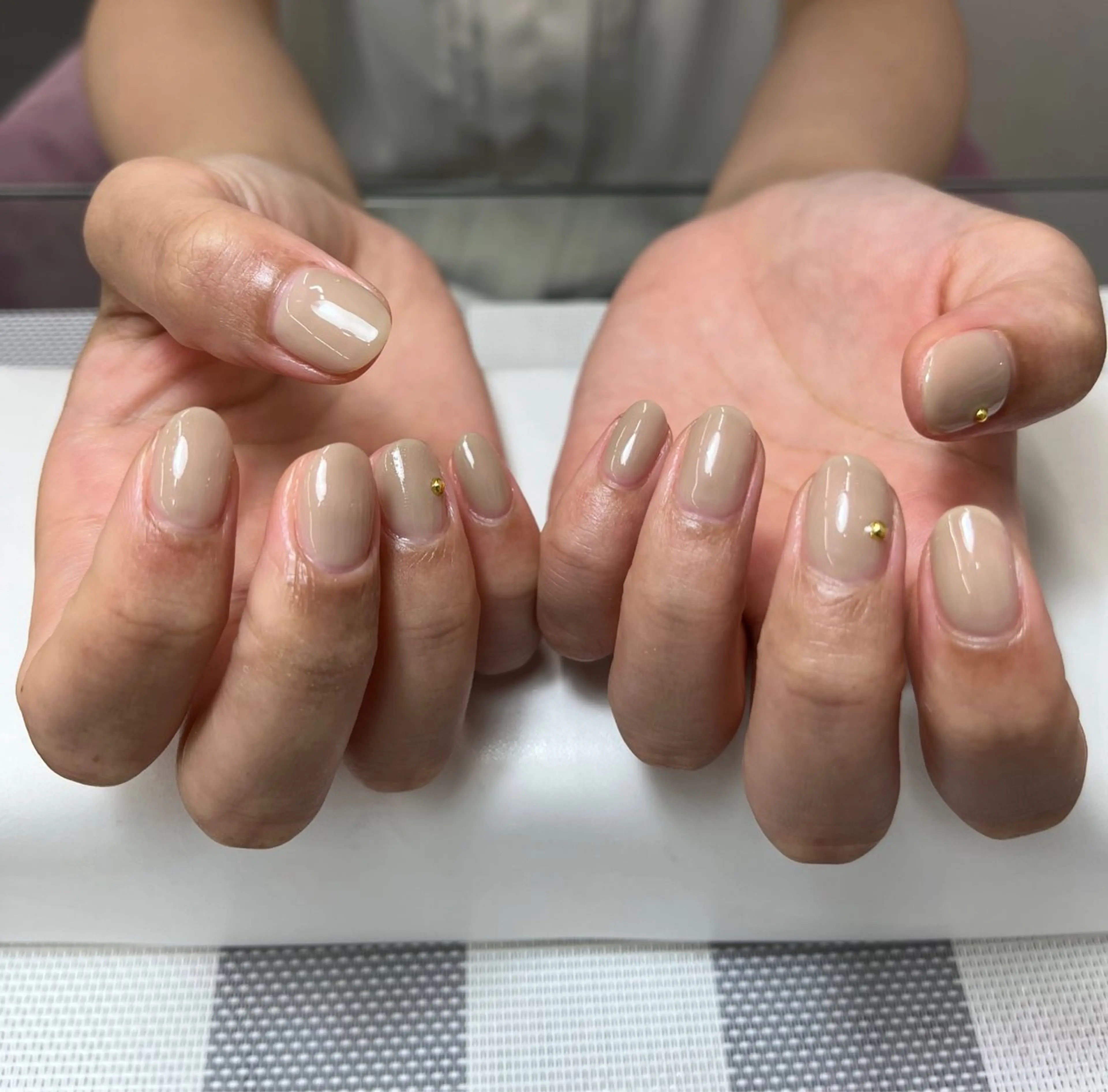 ネイル ストーンネイル ハンドネイル Tagi Nail 銀座店のネイルデザイン