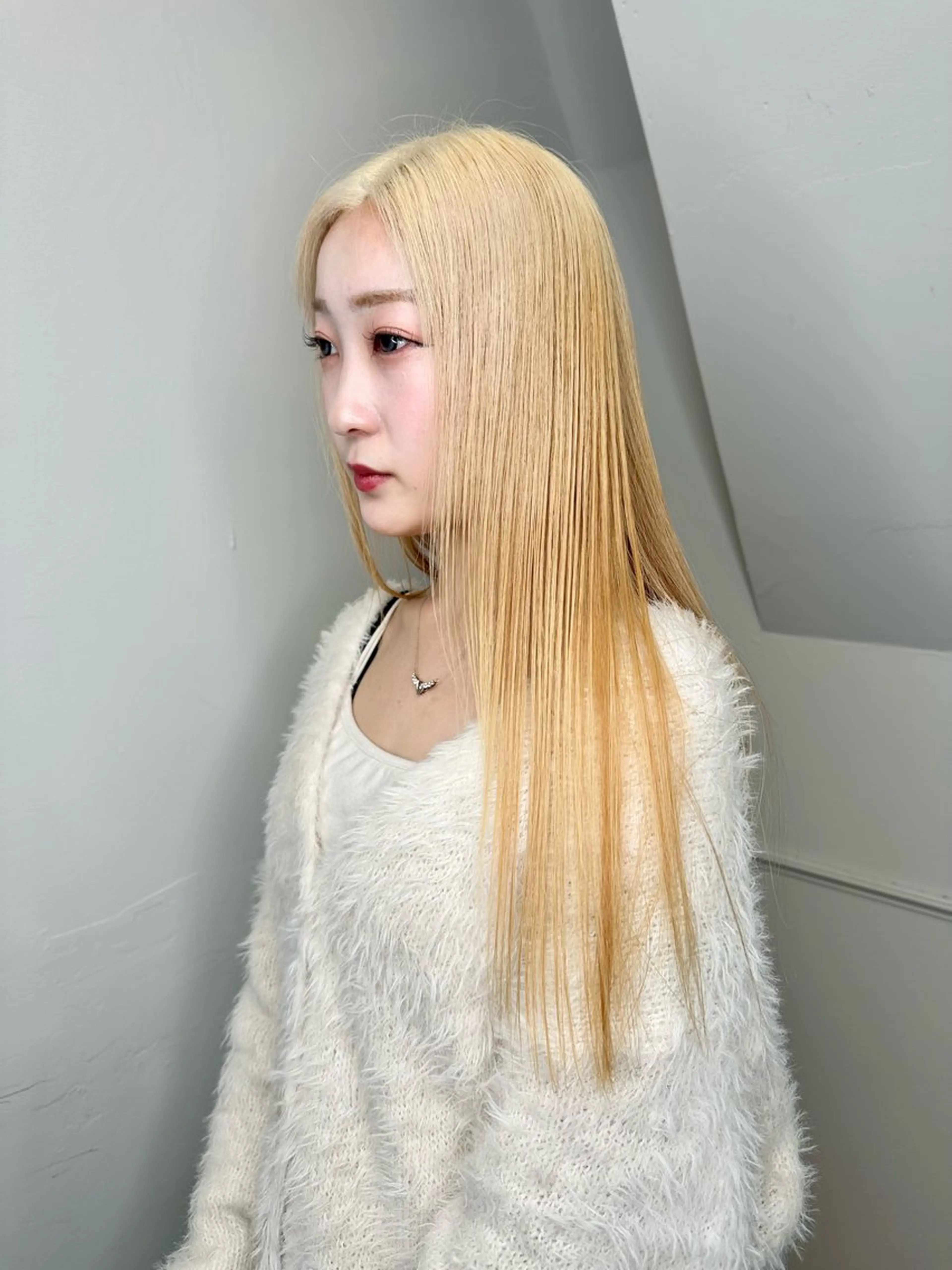 カラー ヘアカラー トリートメント 韓国レイヤ ー支持No.1renのヘアスタイル