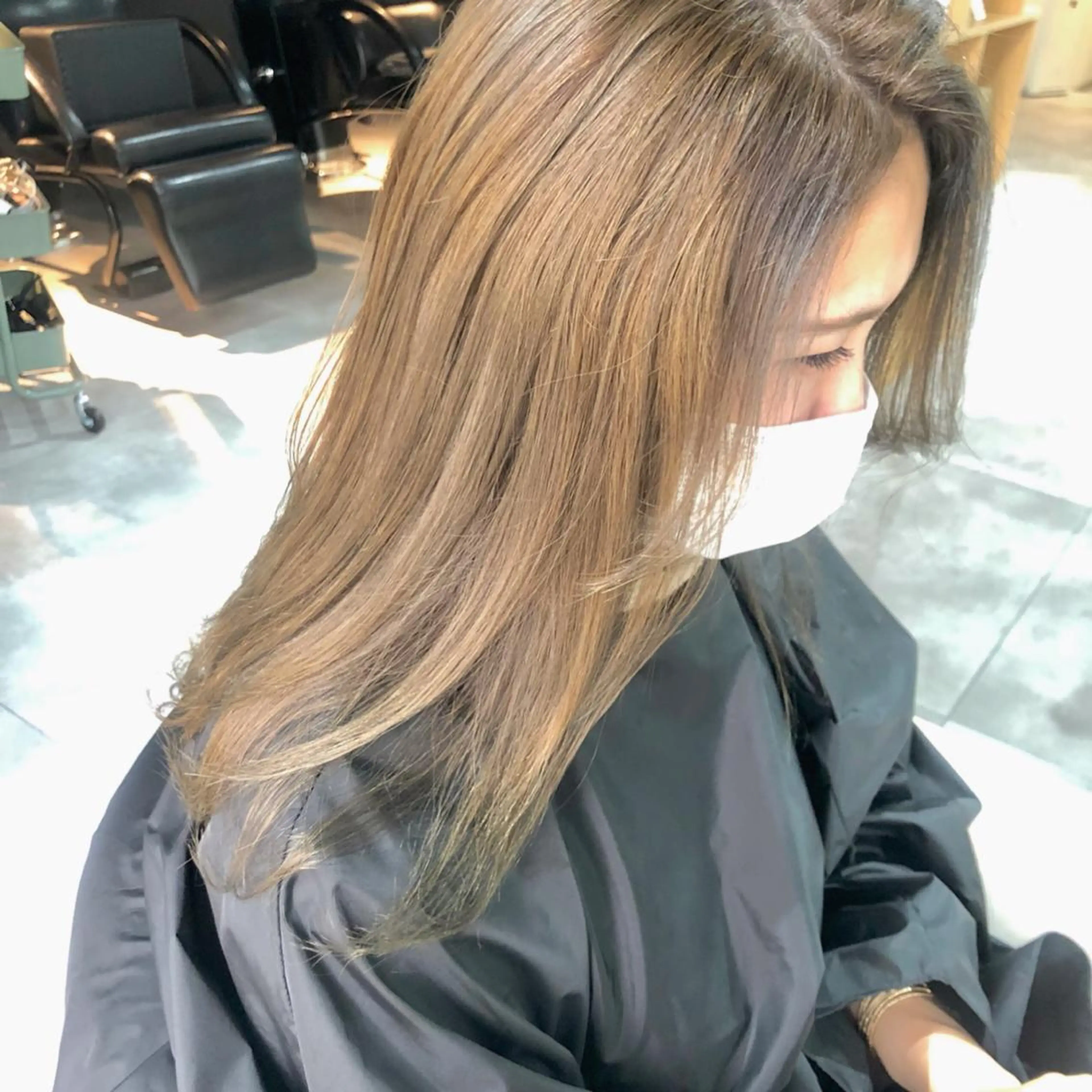 セミロング カラー ヘッドスパ シェアハピ ヤマモトのヘアスタイル