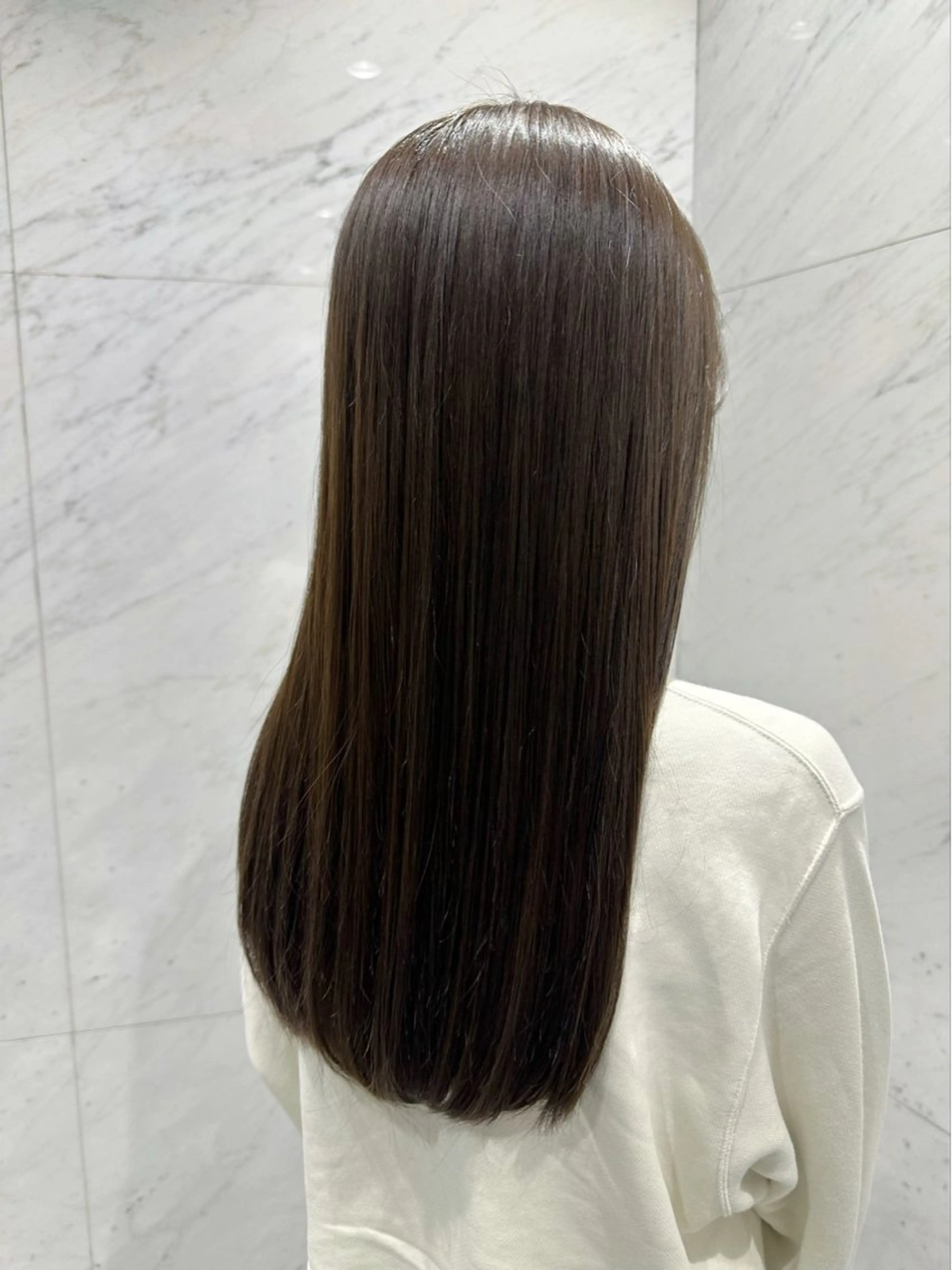 ロング カラー カット ヘアカラー トリートメント 古田 昂也のヘアスタイル