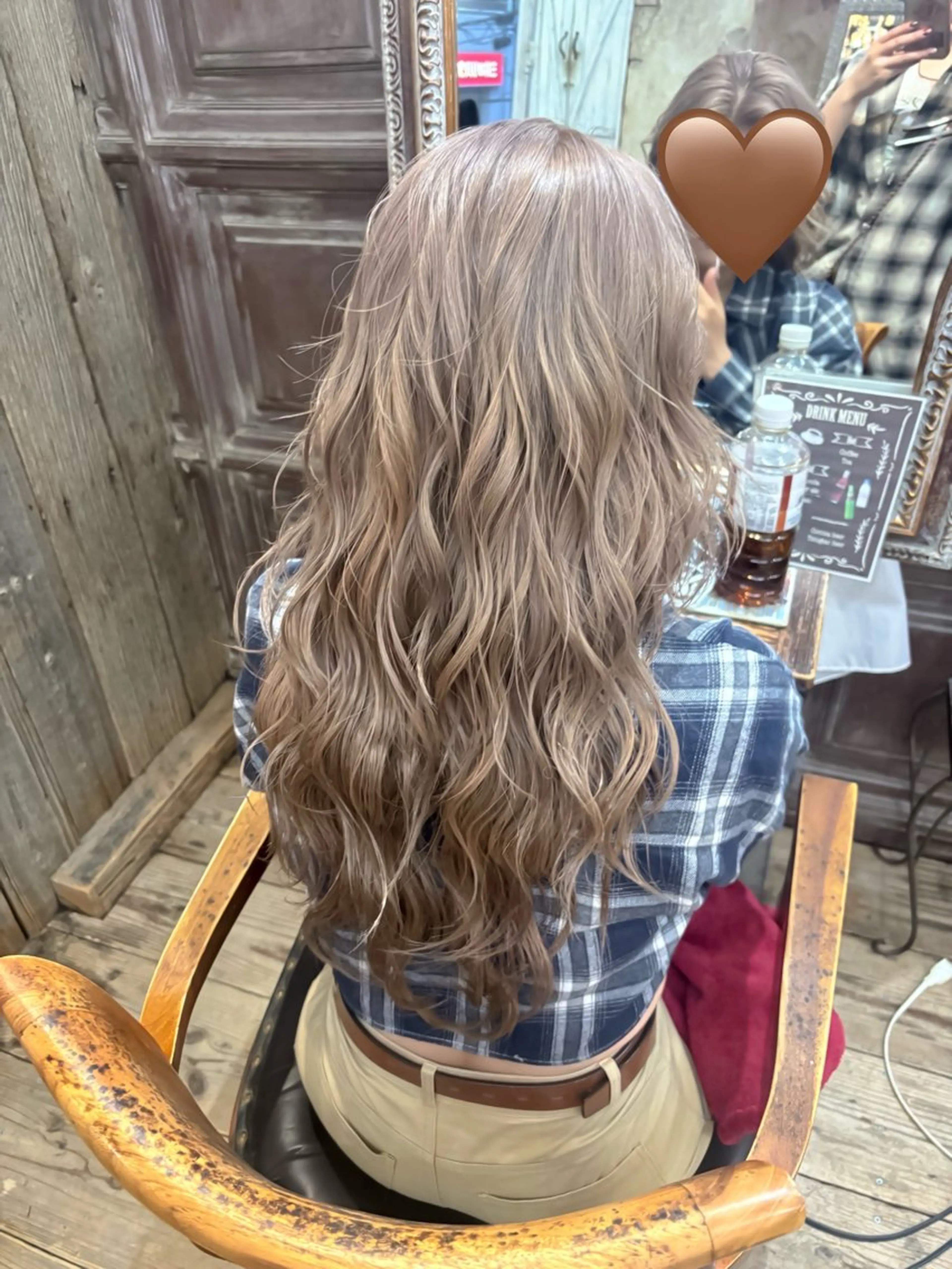 ロング カラー ヘアカラー トリートメント 森田 恋々菜のヘアスタイル