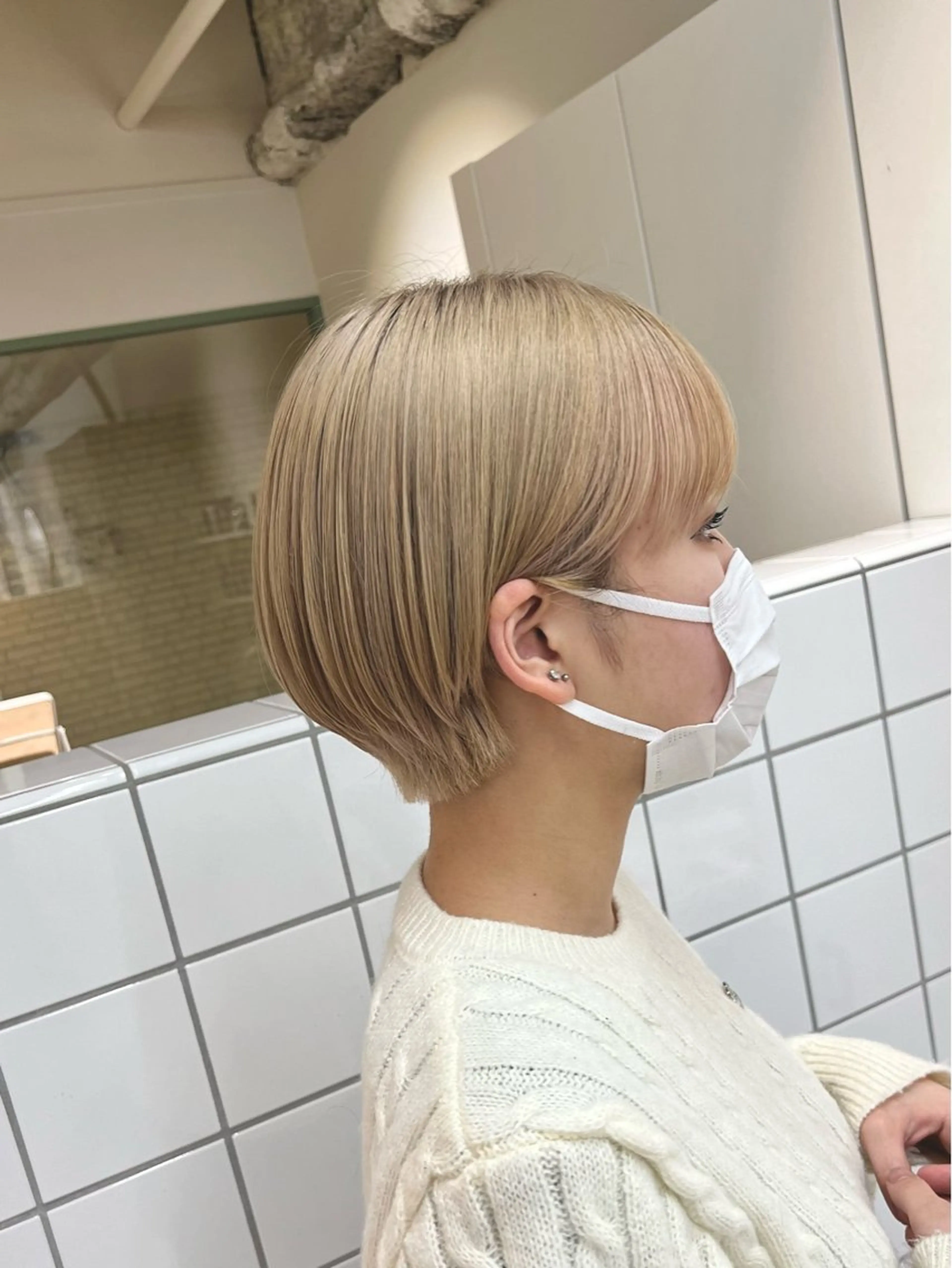 ショート カラー カット ヘアカラー トリートメント ベージュ/髪質改善 新潟/万代/井上佑のヘアスタイル