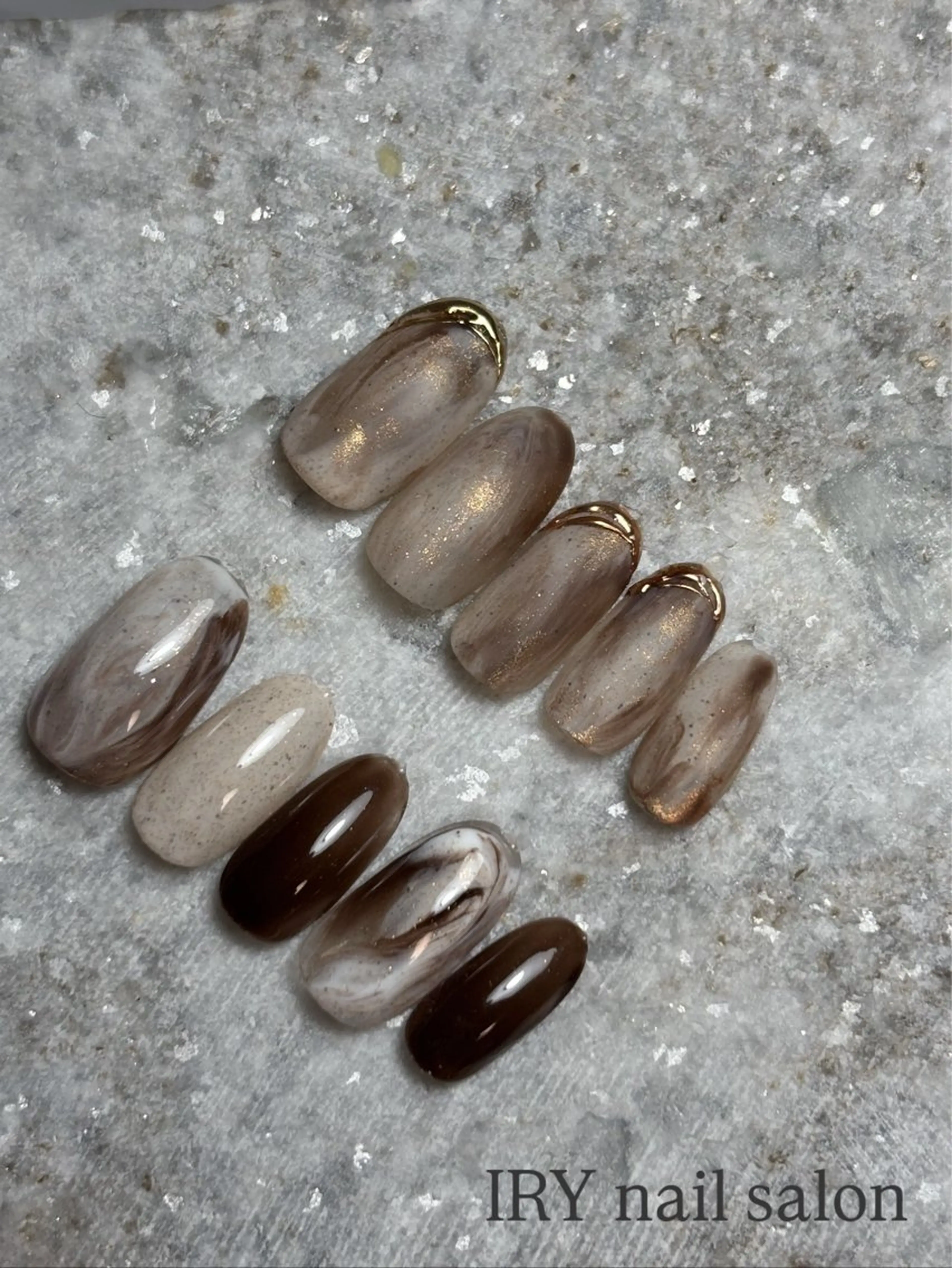 ネイル ニュアンスネイル 三本 綾奈のネイルデザイン