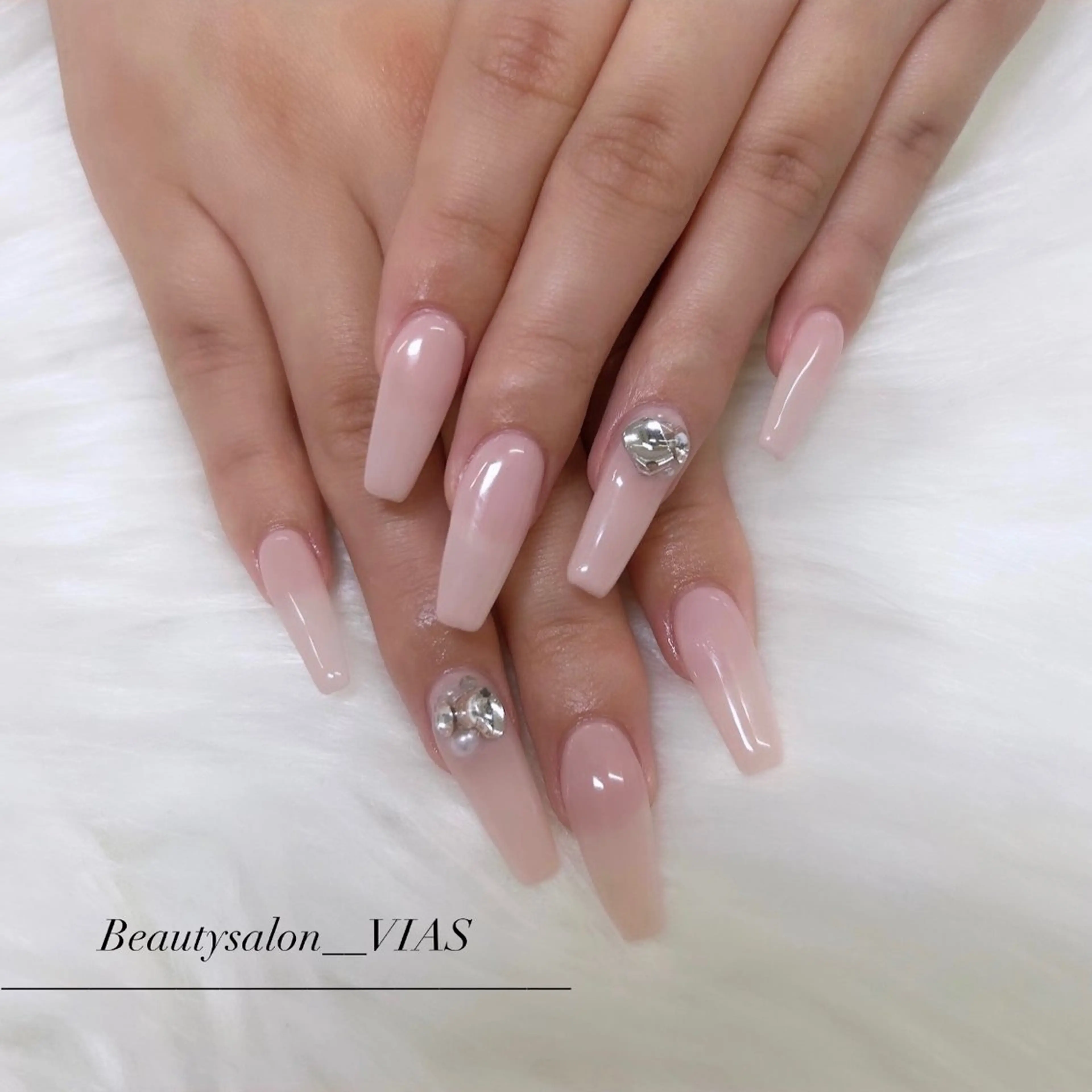 ネイル ハンドネイル VIAS 〜EYE&NAIL〜のネイルデザイン