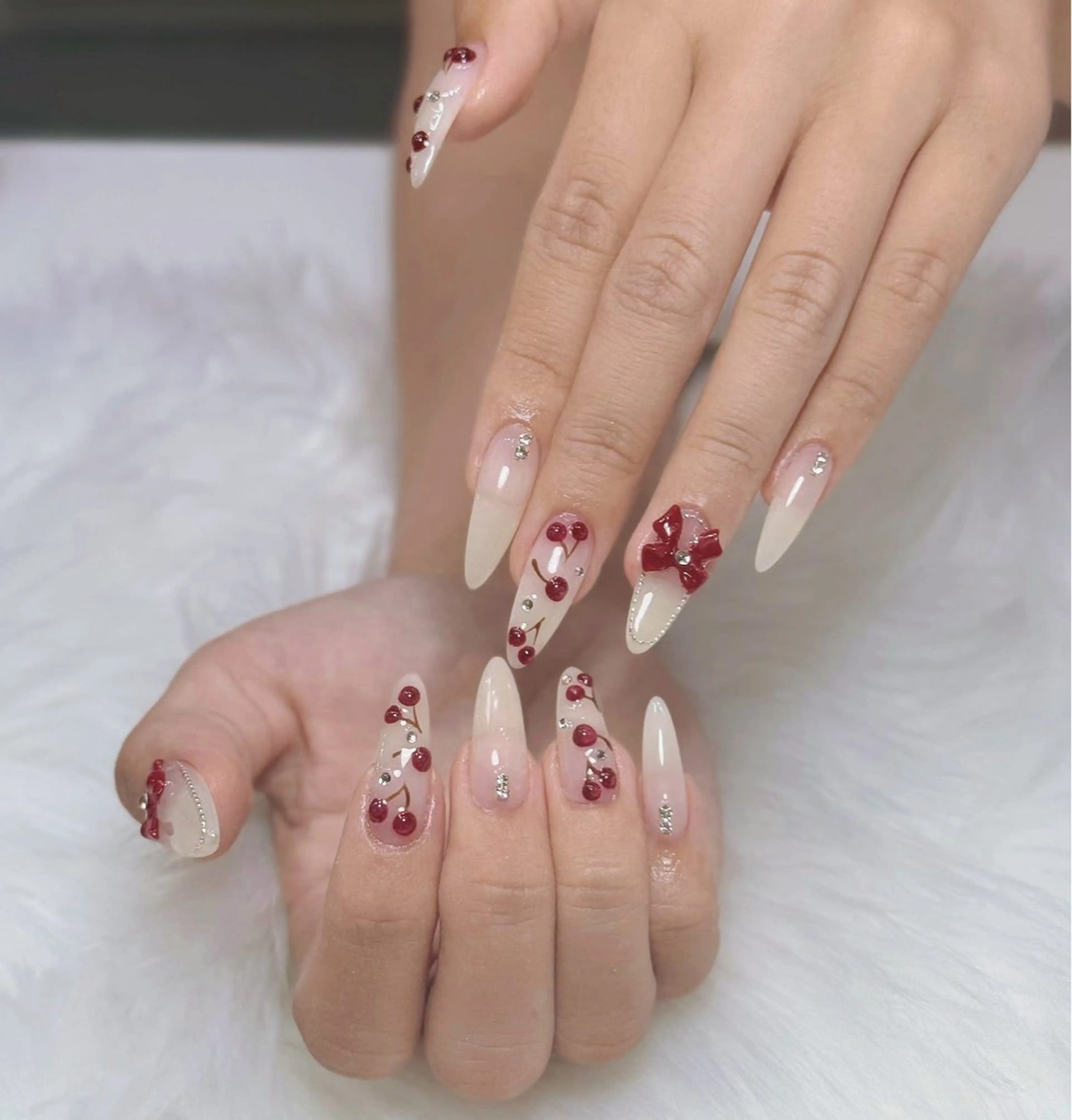 カラー RUBY NAIL SPAのネイルデザイン