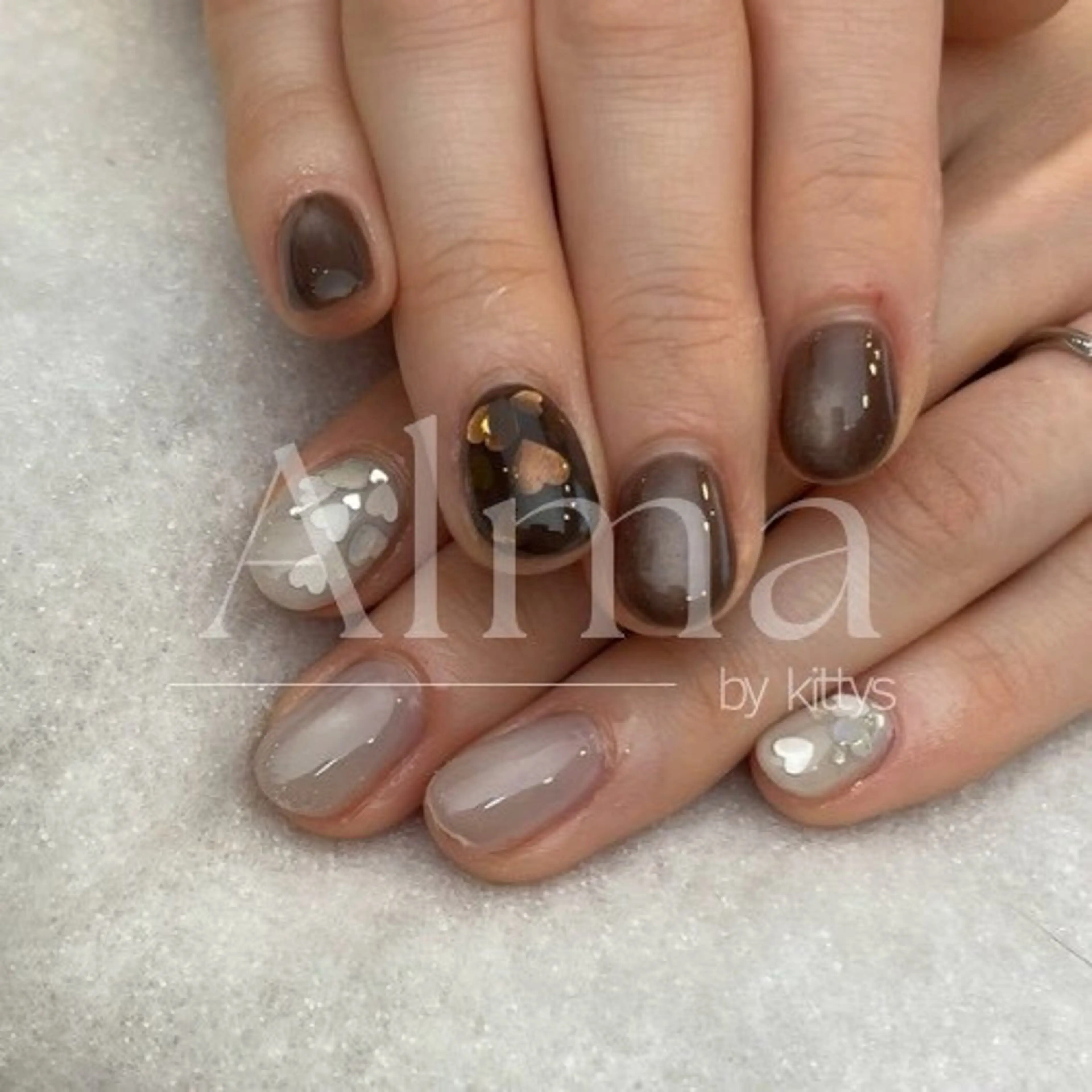 ネイル ハンドネイル Alma chitoseのネイルデザイン