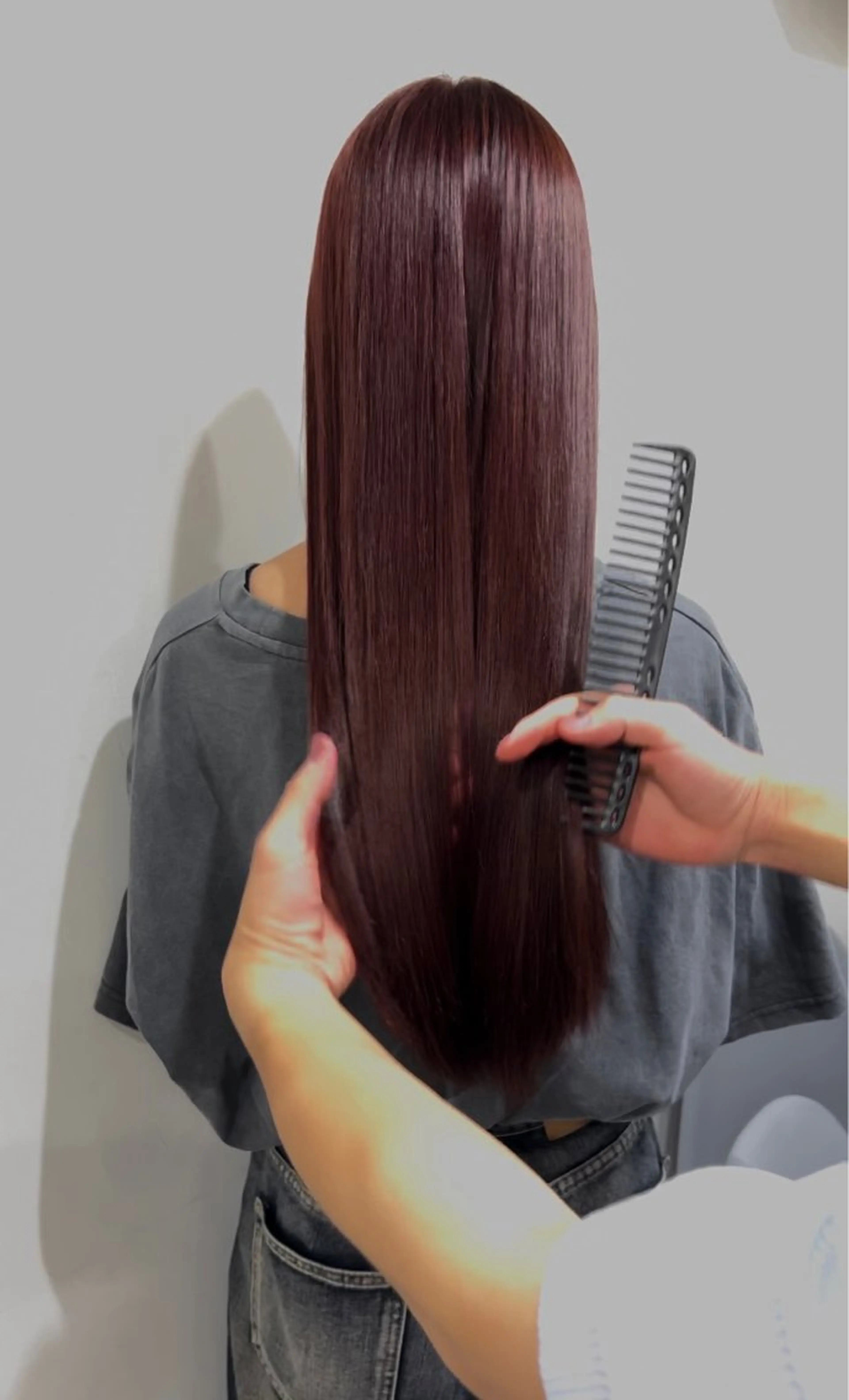 ロング レイヤーカット 縮毛矯正 酸性ストレート Kensho 京都駅 ケアブリーチのヘアスタイル