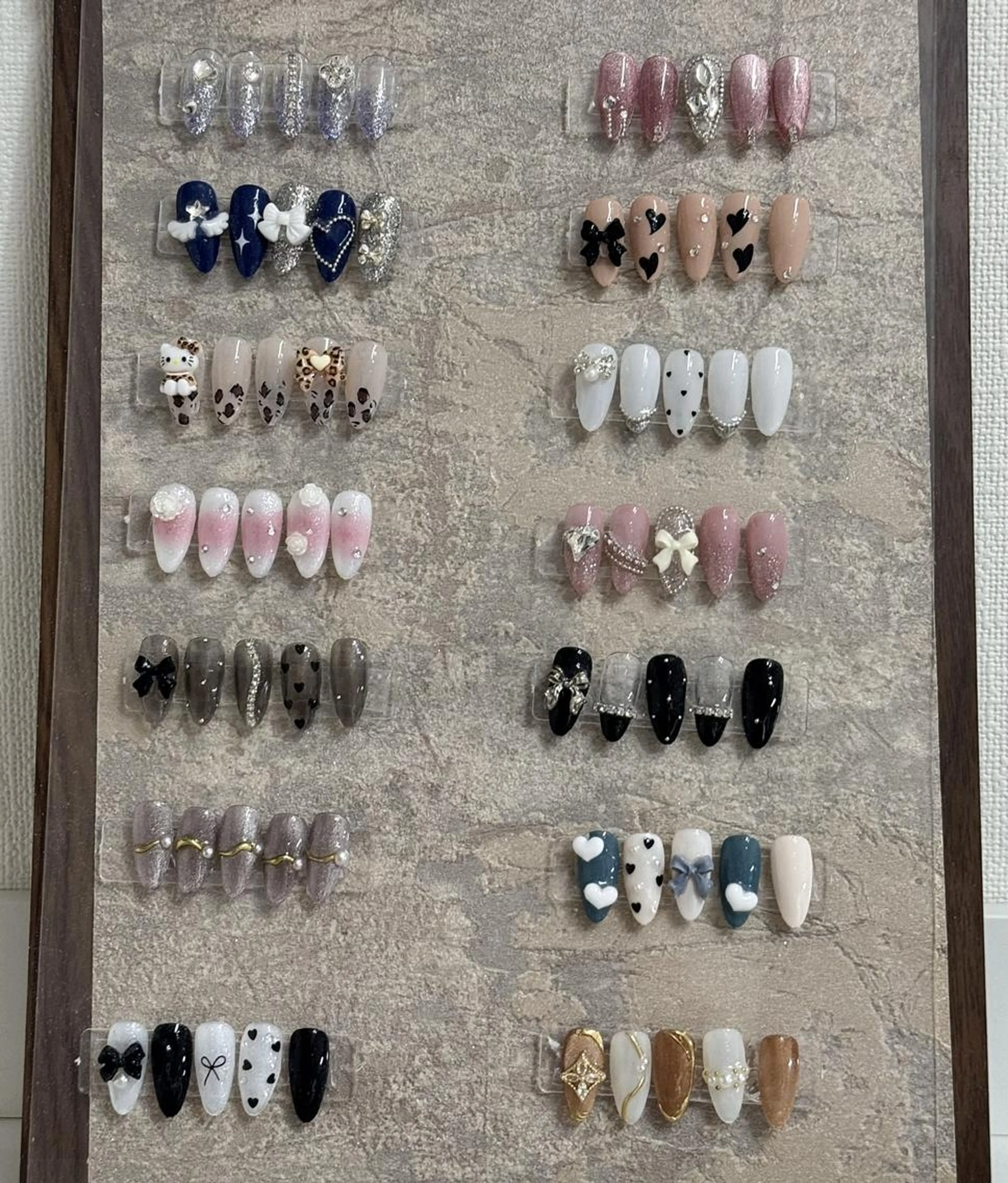 ⋆˙♡✨💕定额アート80種類～カラー、パーツ変更可能ですの写真