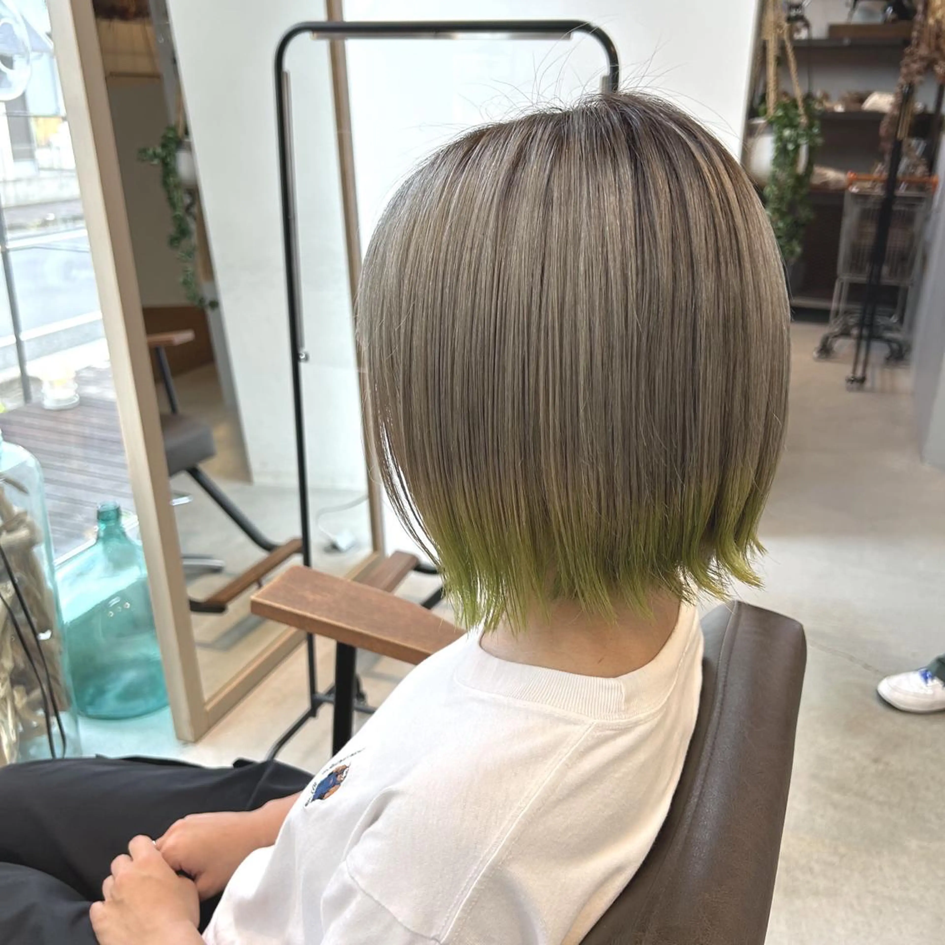 ショート ヘアカラー 綿貫 美雪のヘアスタイル