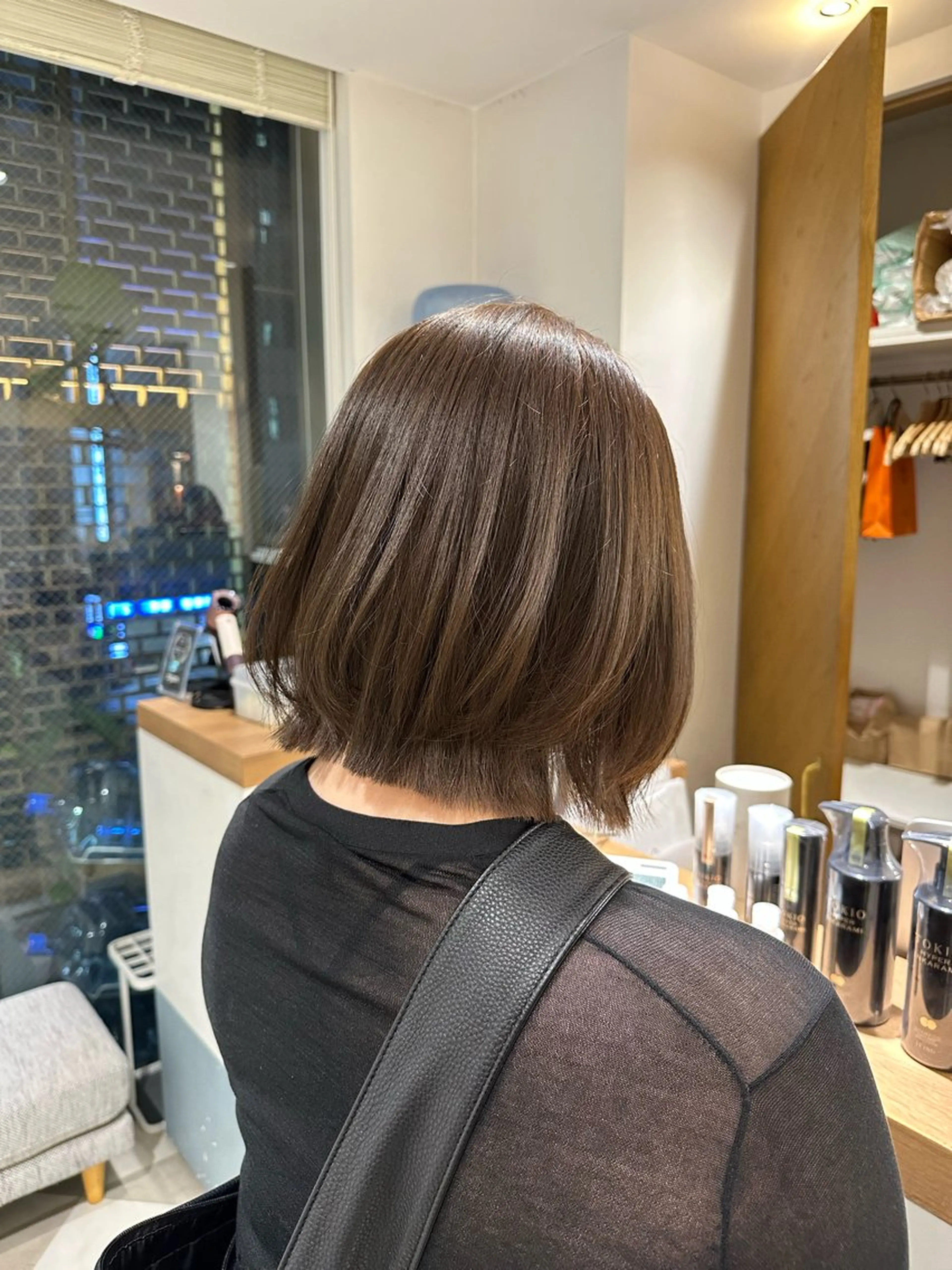 セミロング 安丸 結夏のヘアスタイル