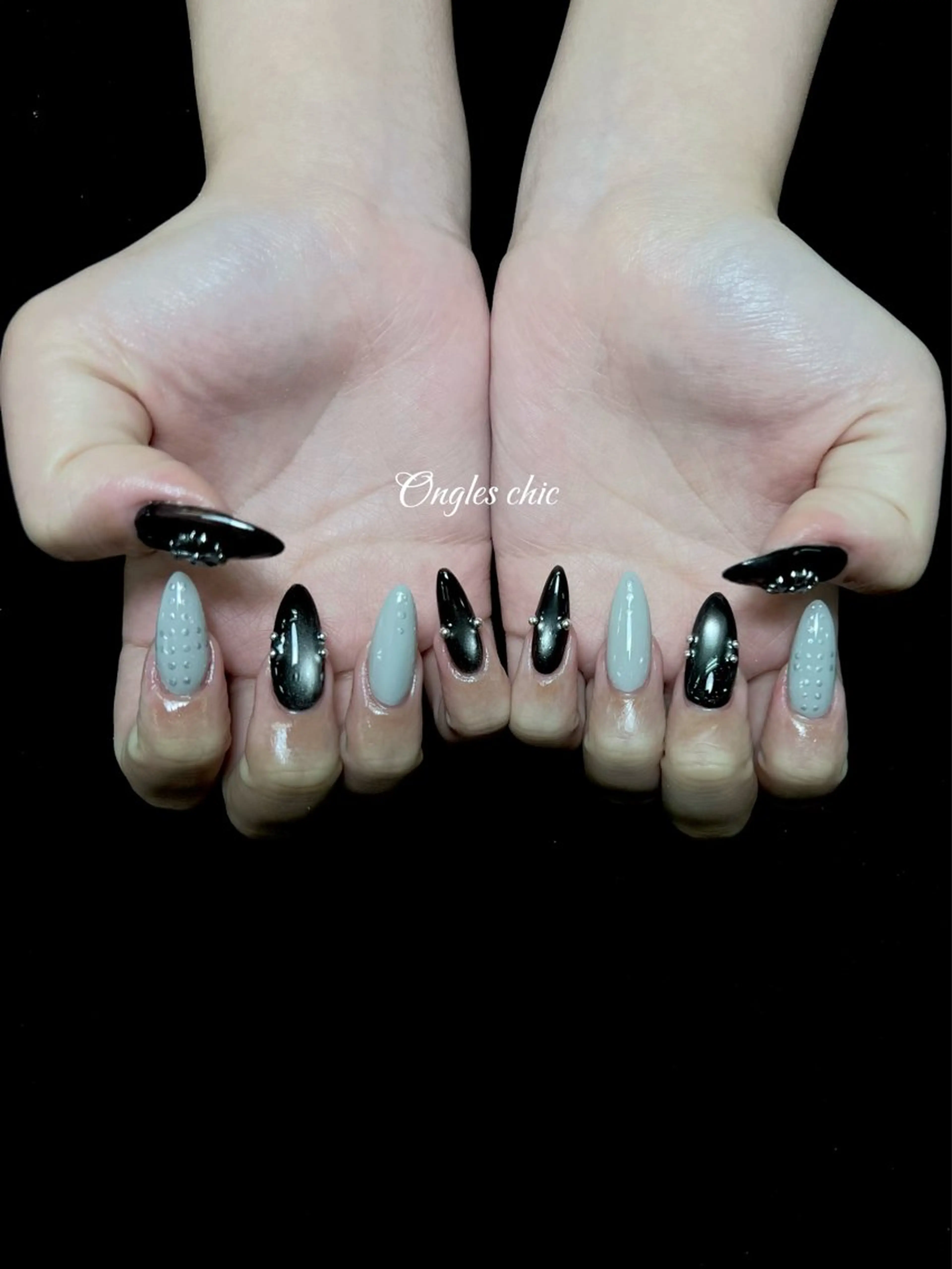 ネイル ハンドネイル ongles chicのネイルデザイン
