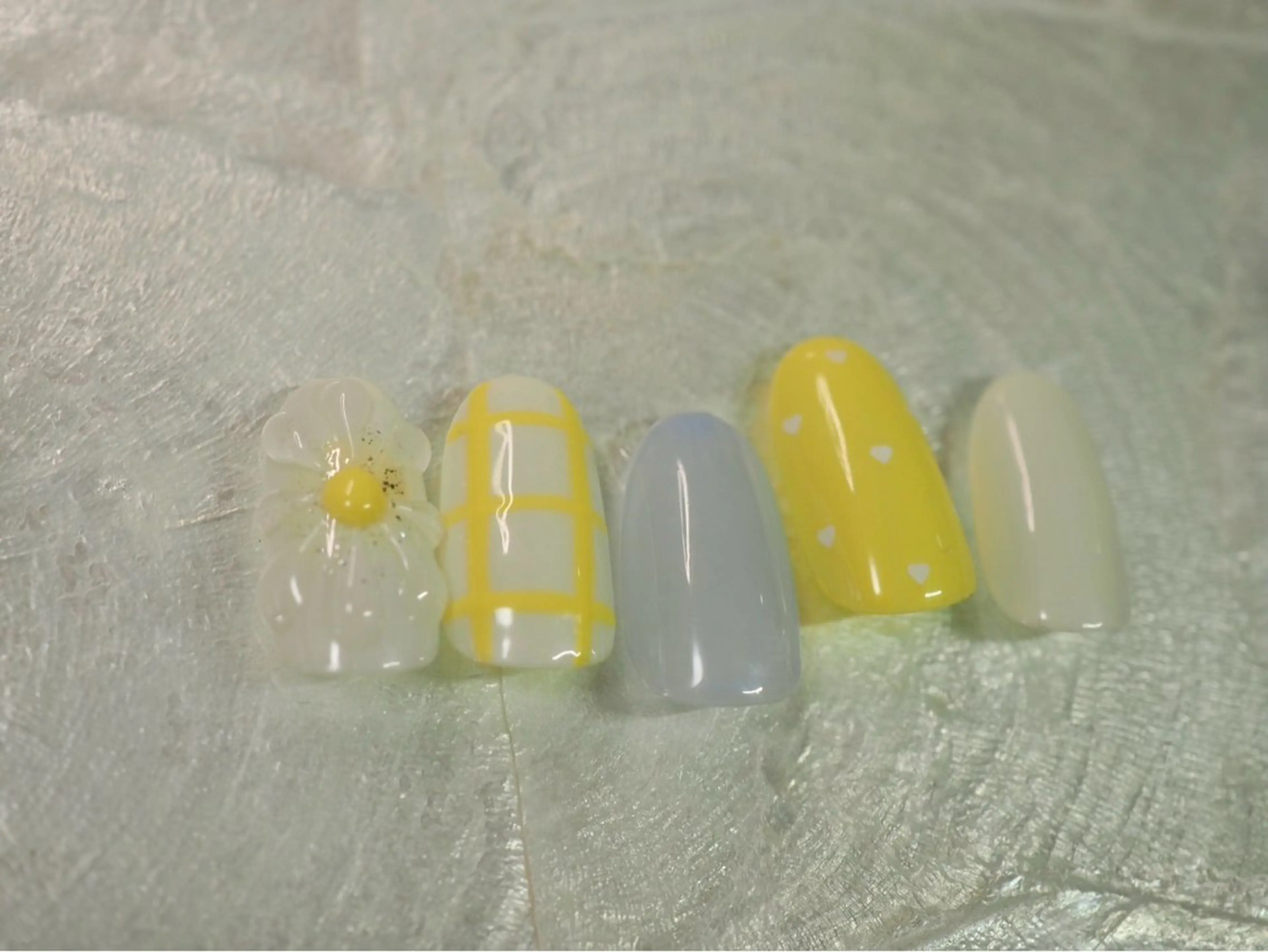 ネイル オーロラネイル 桜ネイル フラワーネイル フットネイル フレンチネイル ハンドネイル kiki nail たまプラーザのネイルデザイン