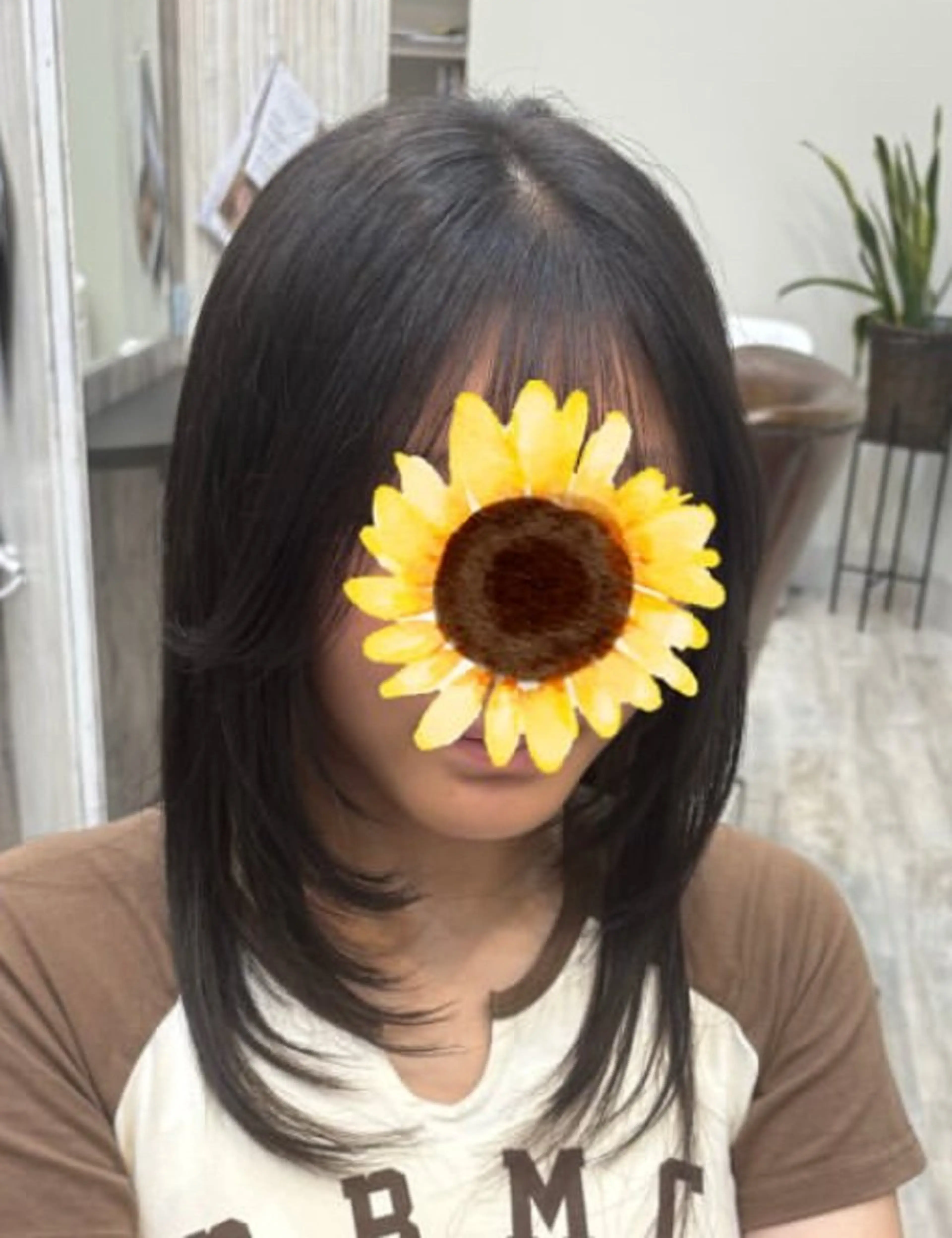 セミロング 加藤 優子のヘアスタイル