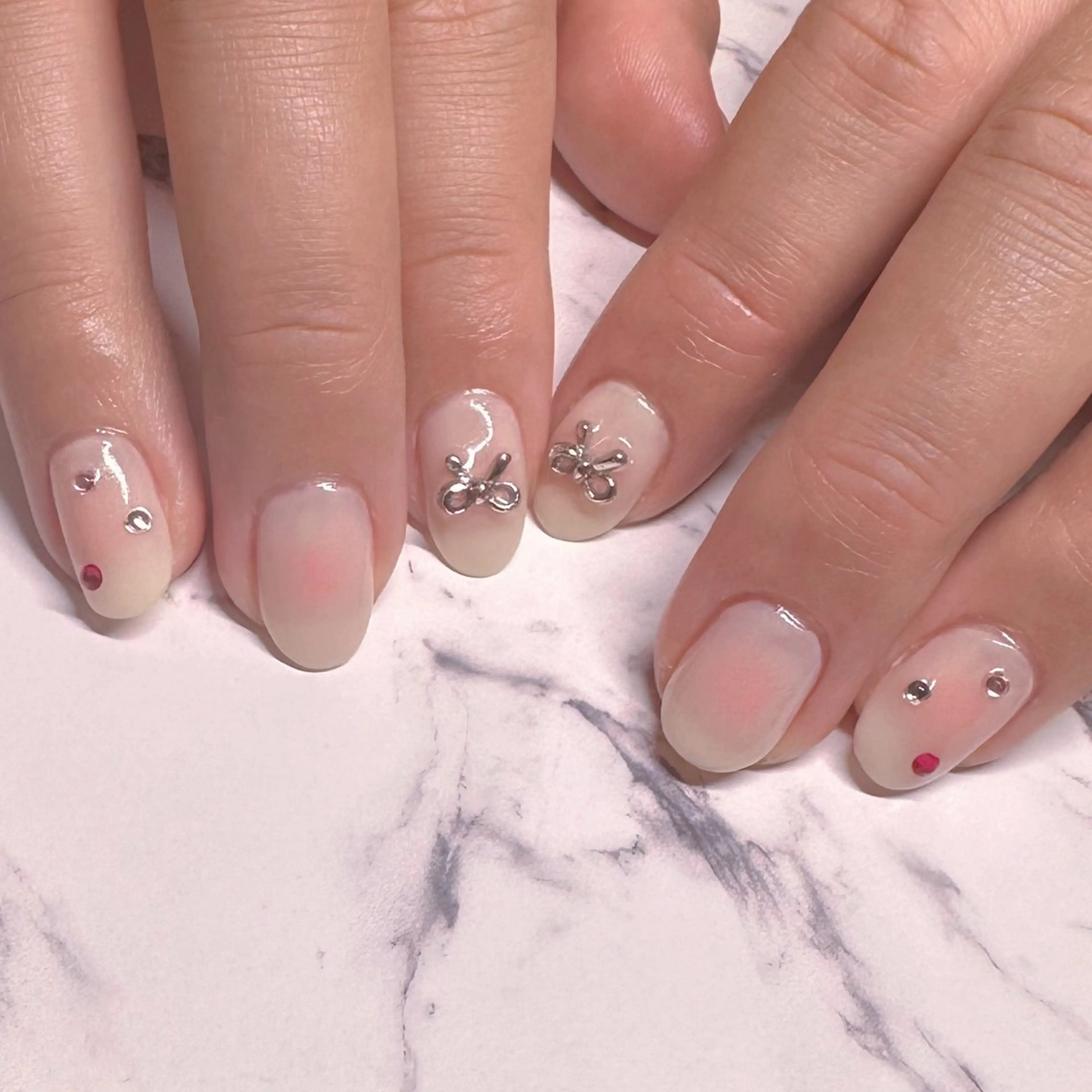 ネイル I_p4ce 🍊あい🍊のネイルデザイン