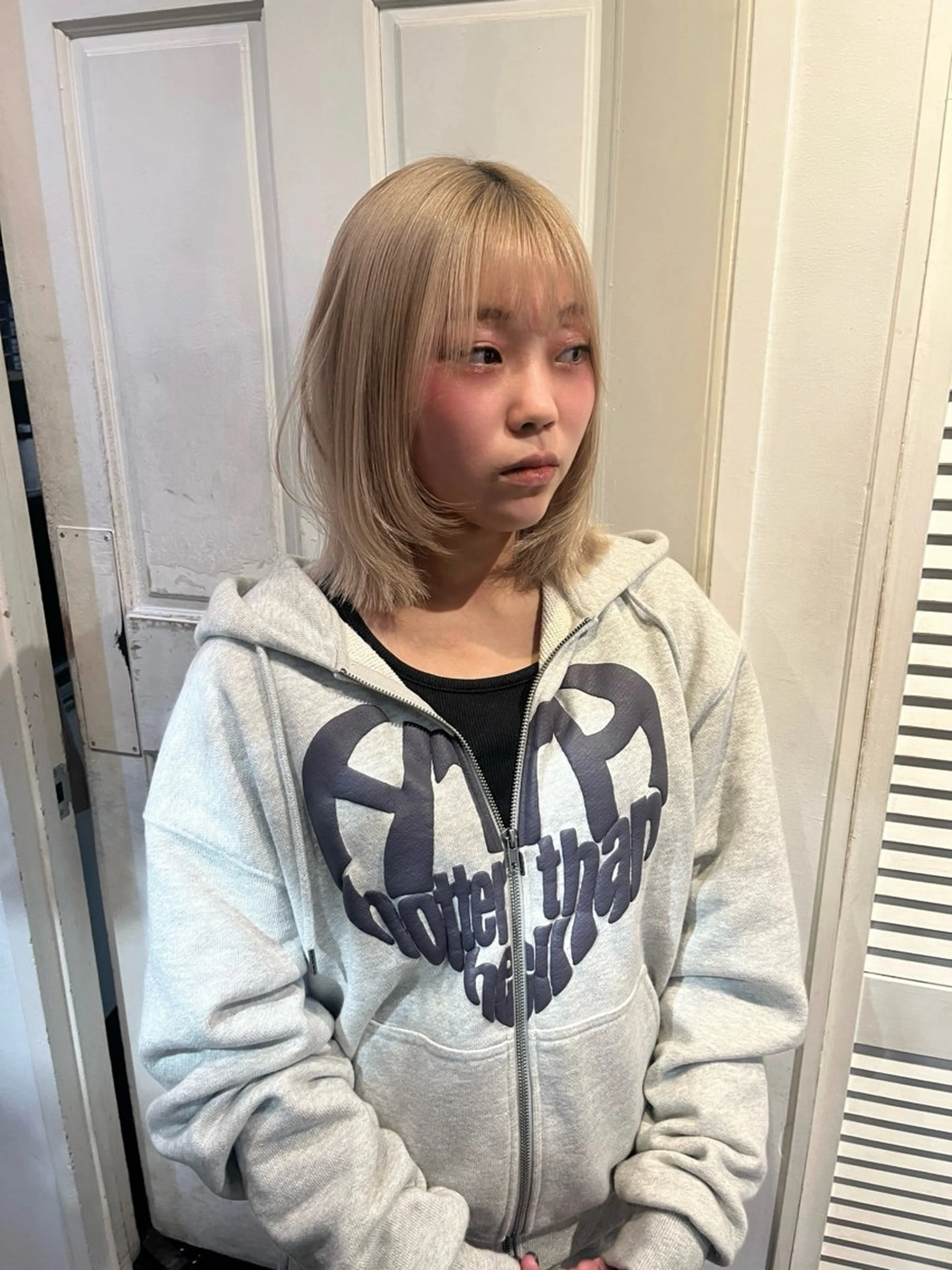 【学割U24】ケアブリーチWカラー＋ミドルTR￥12700の写真